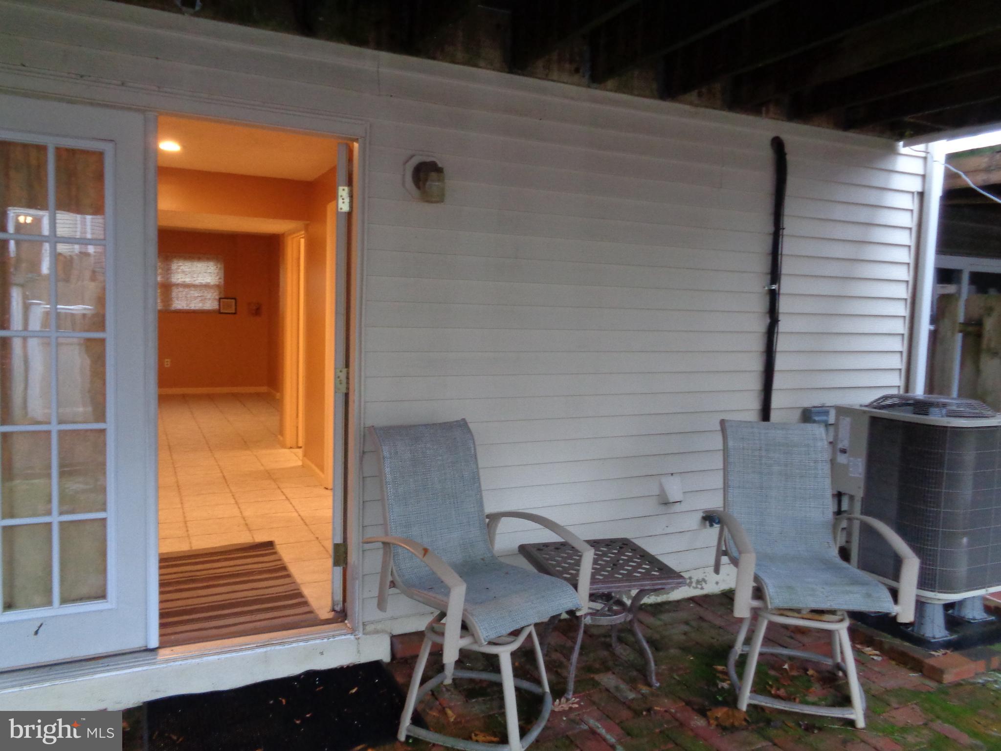 CARROLL CREST - Residential Lease