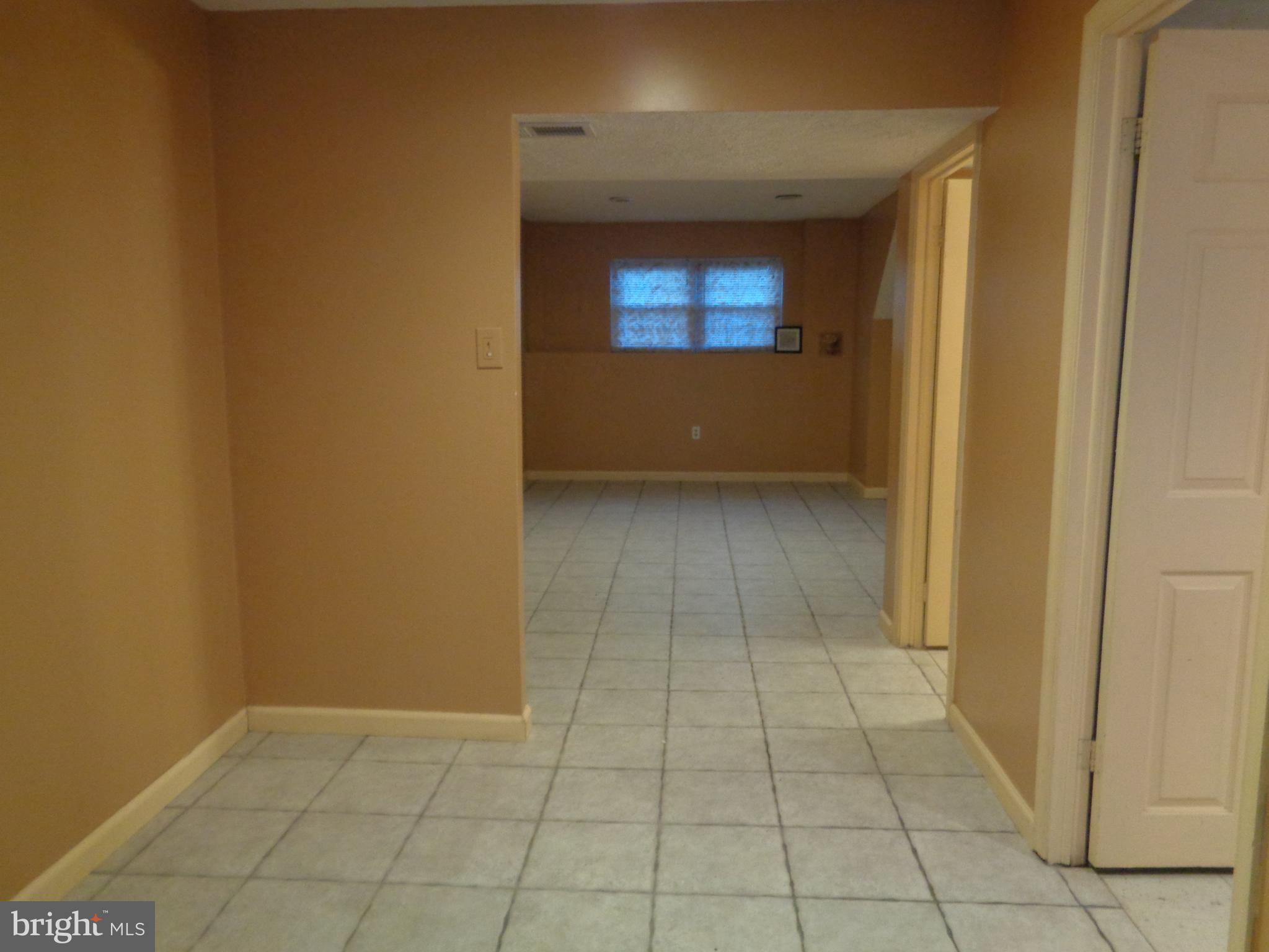 CARROLL CREST - Residential Lease