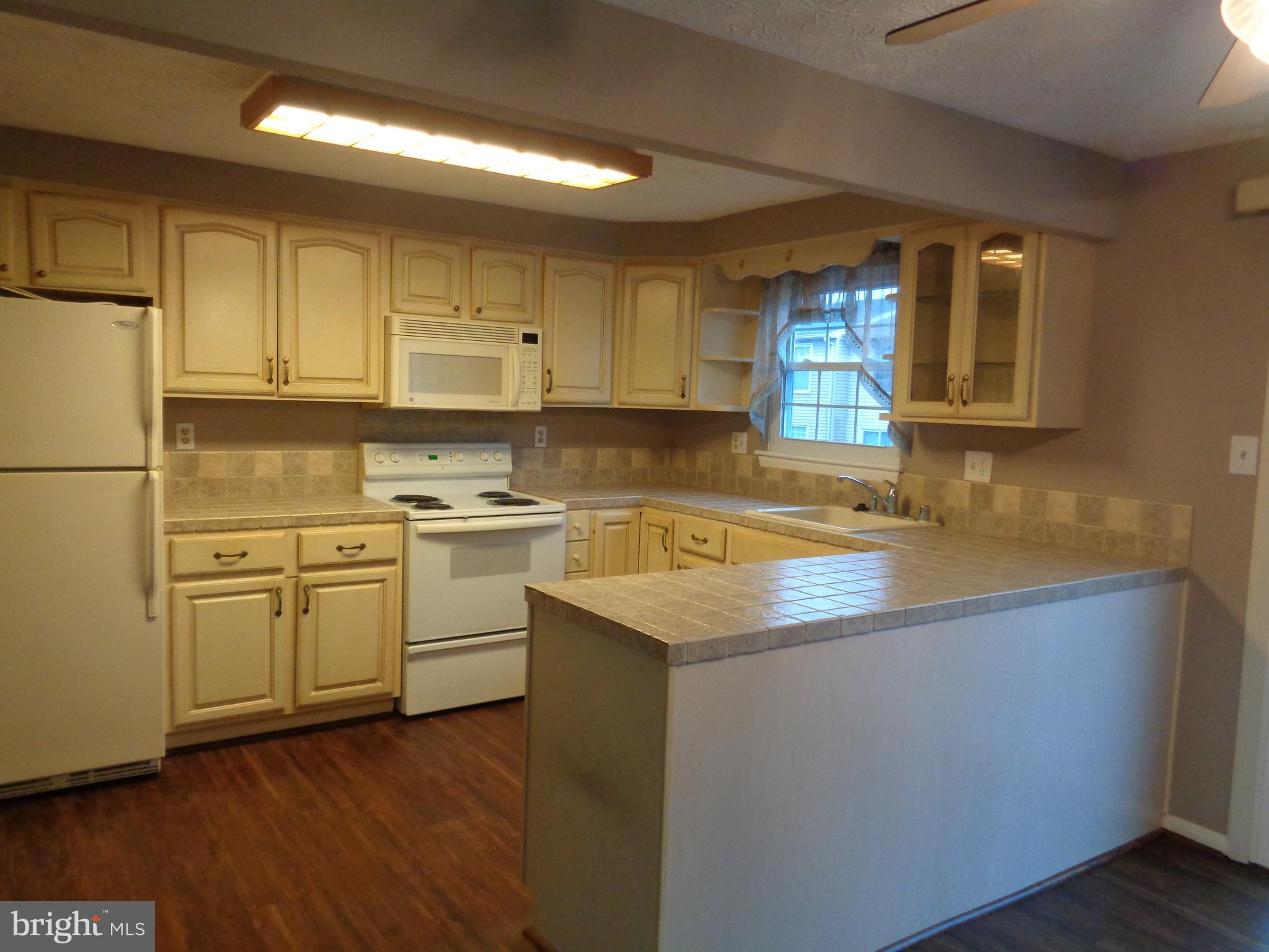 CARROLL CREST - Residential Lease