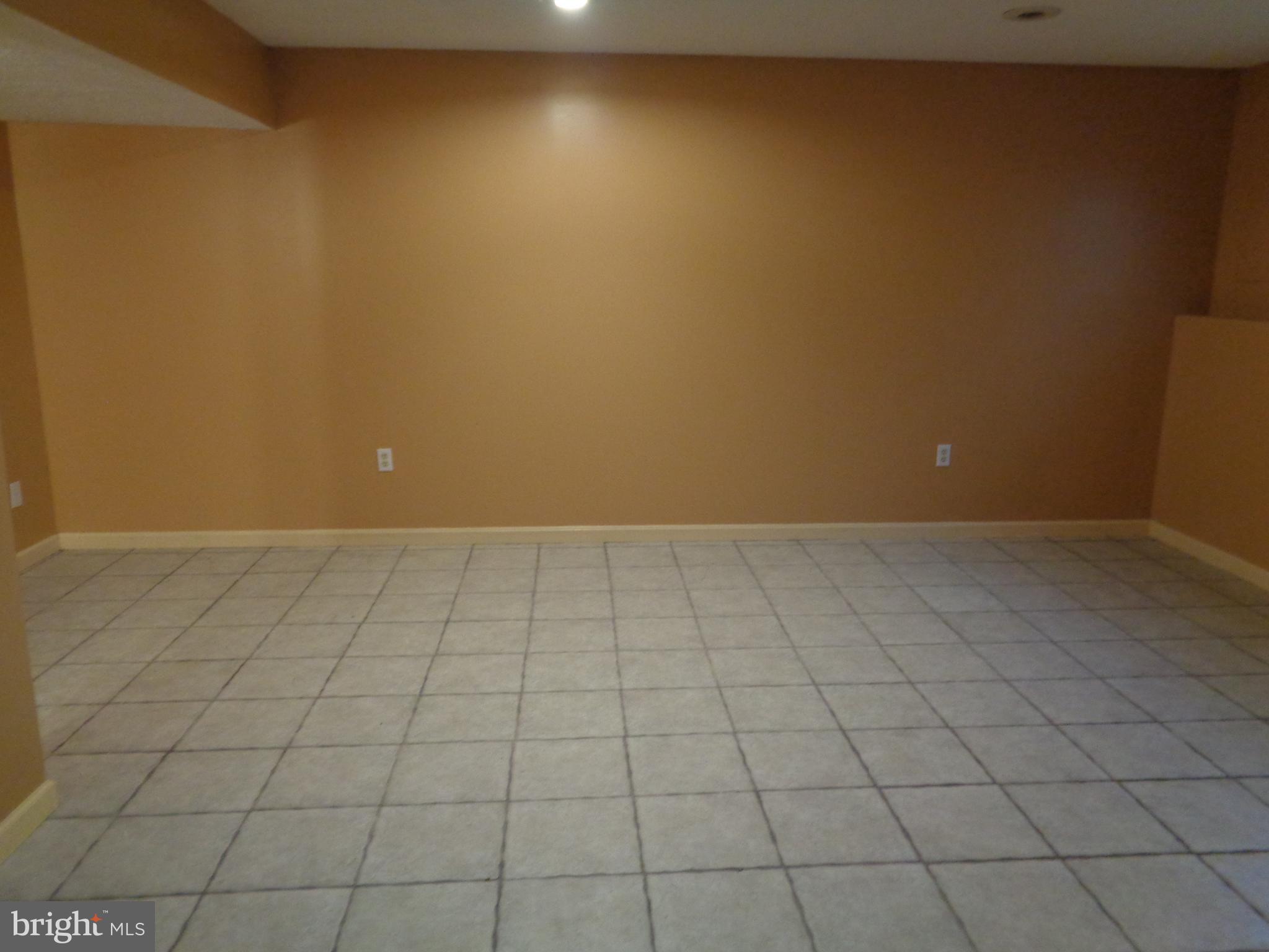 CARROLL CREST - Residential Lease