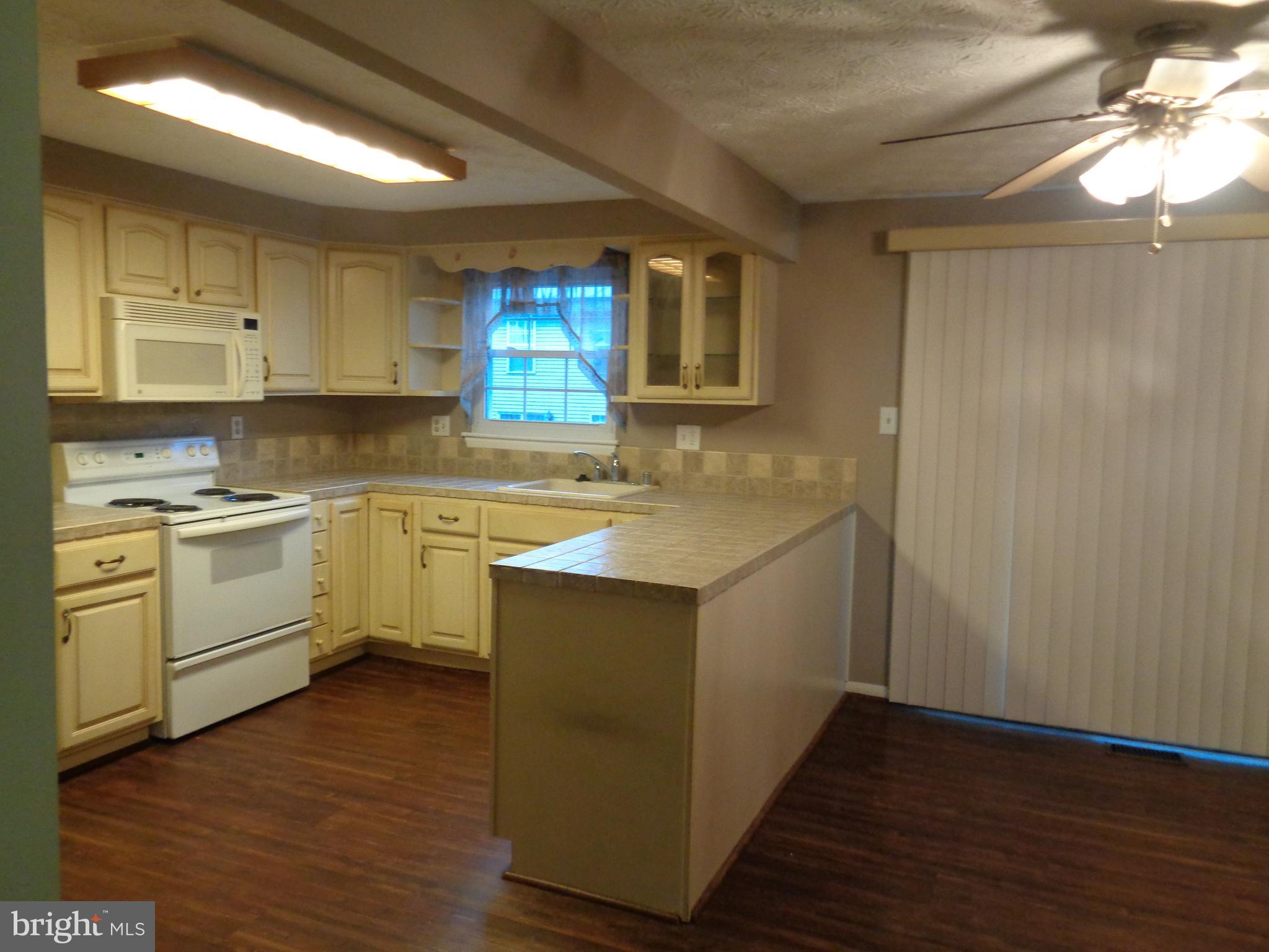 CARROLL CREST - Residential Lease