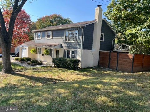 Photo of 2228 Emporia Street, WOODBRIDGE, VA 22191 (MLS # VAPW2133082)