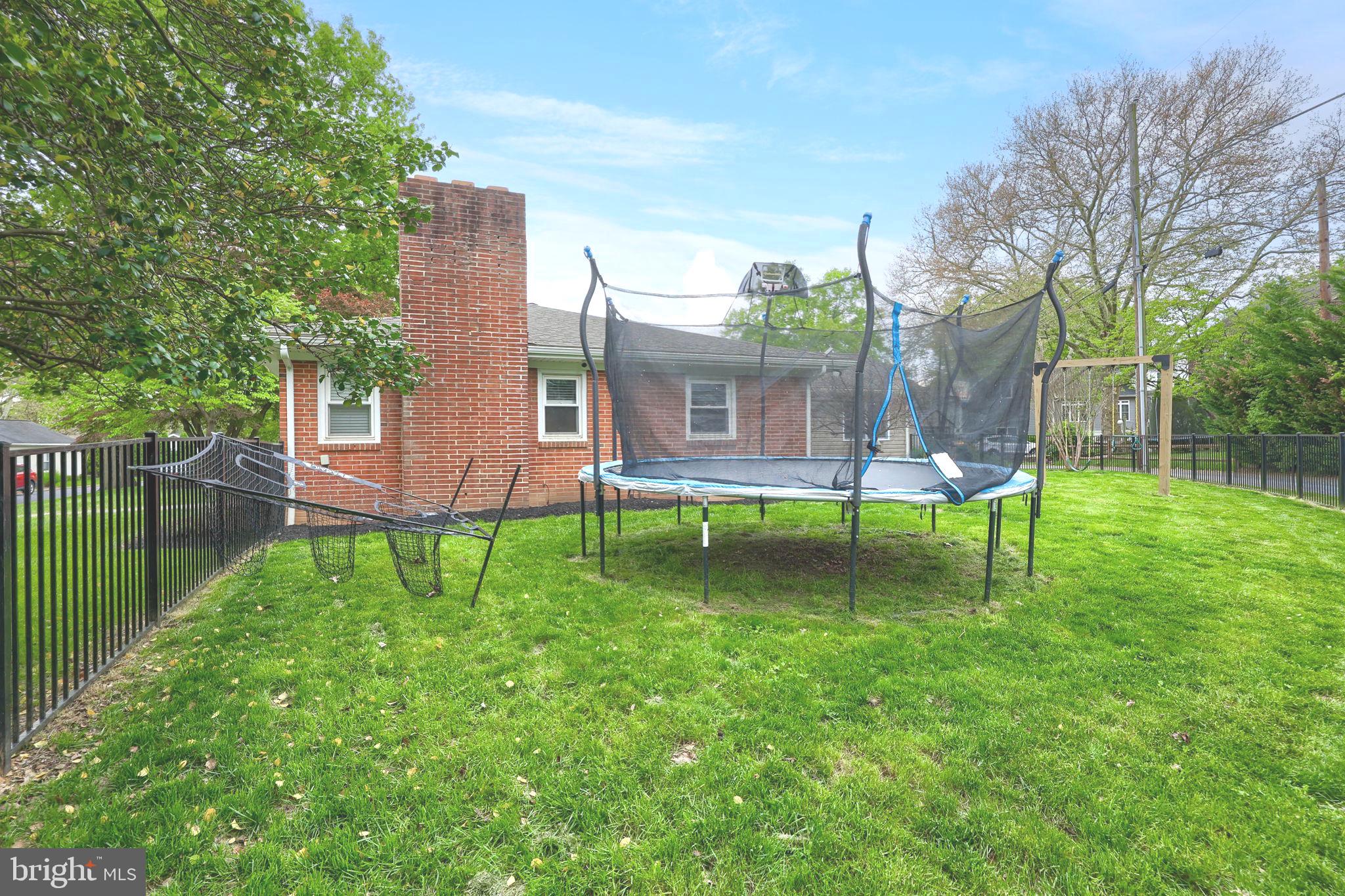 43 OAK LANE