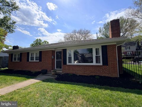 Photo of 43 Oak Lane, HERSHEY, PA 17033 (MLS # PADA2059860)