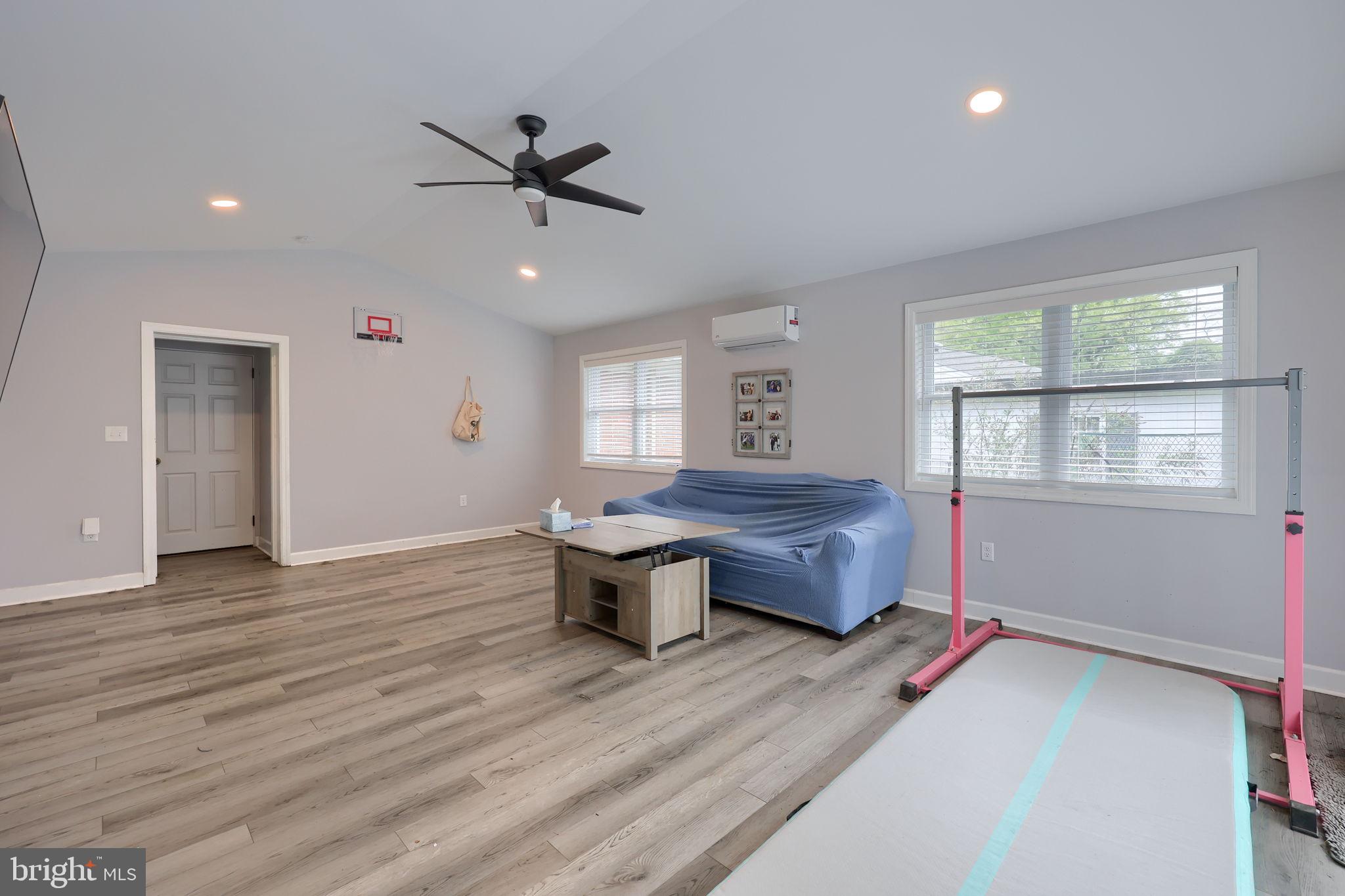 HERSHEY DOWNTOWN - Residential