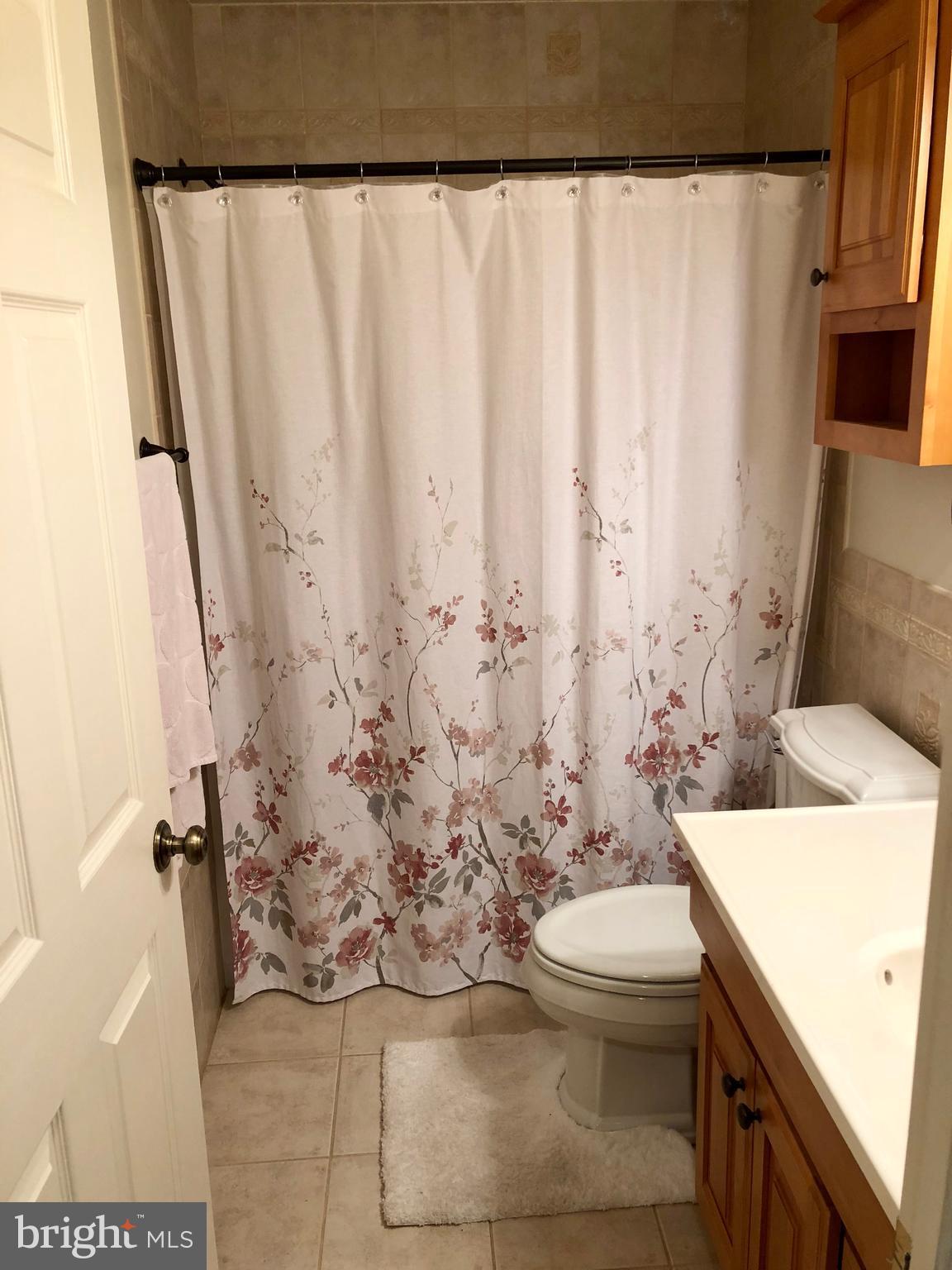 SPRINGFIELD OAKS - Residential Lease