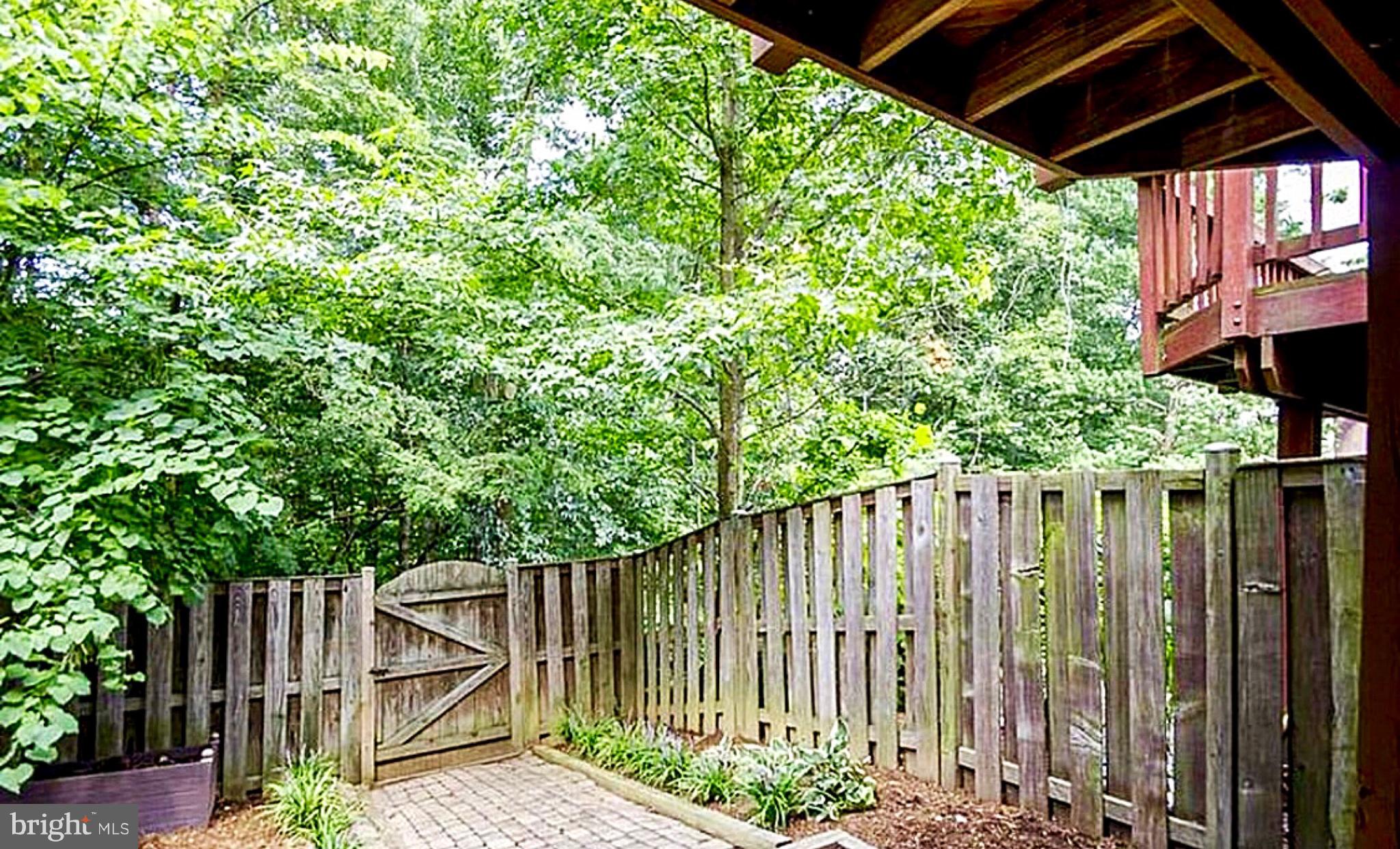 SPRINGFIELD OAKS - Residential Lease