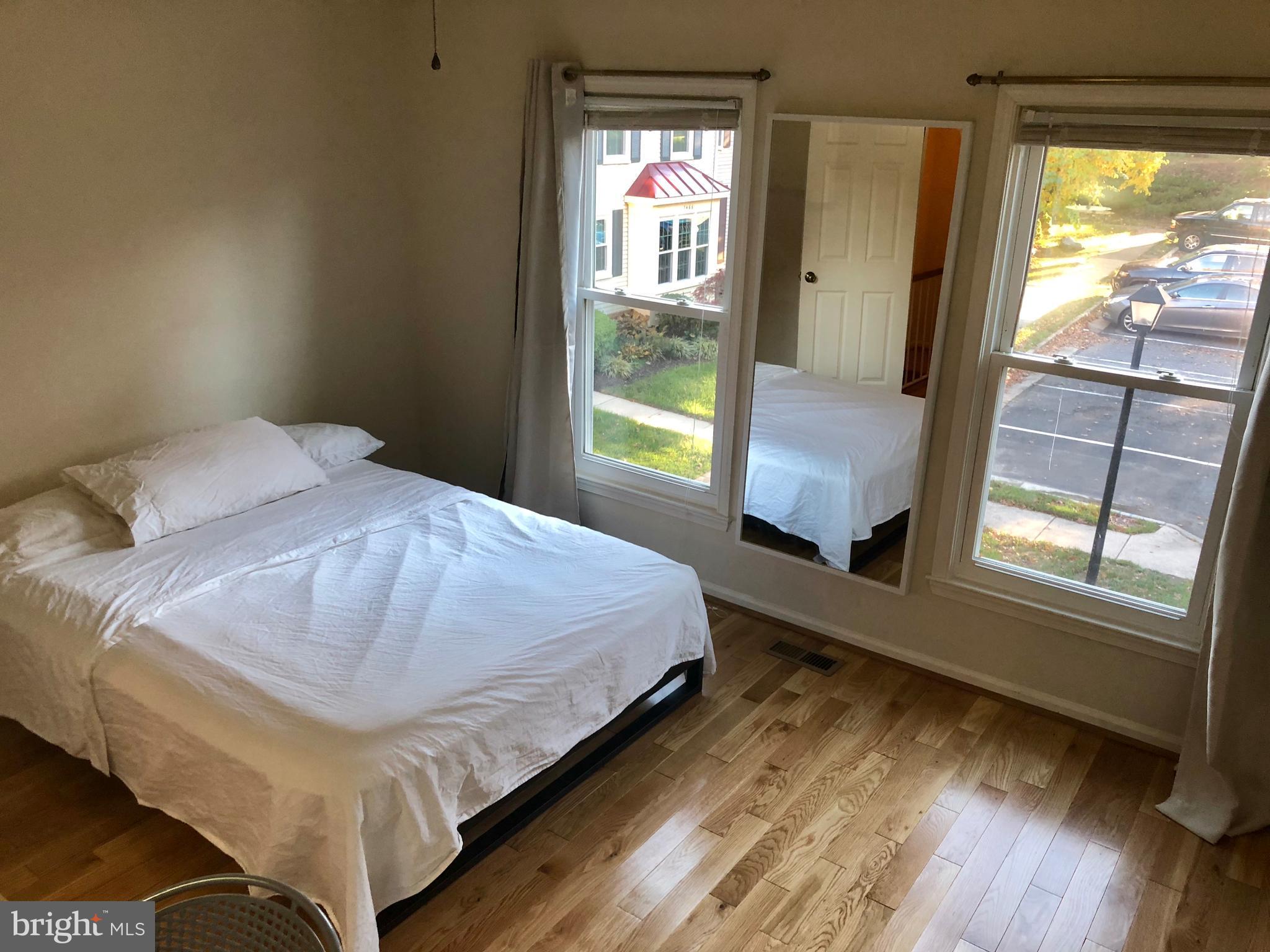 SPRINGFIELD OAKS - Residential Lease