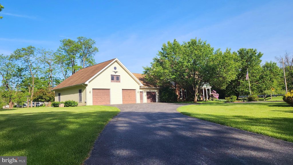 Photo of 31 Ski Run Trail, FAIRFIELD, PA 17320 (MLS # PAAD2017758)