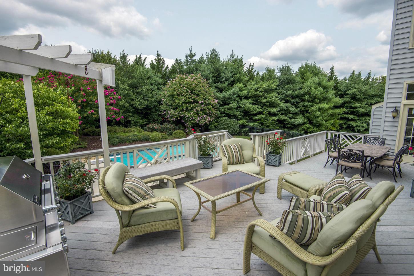 STONEY CREEK ESTATES - Residential