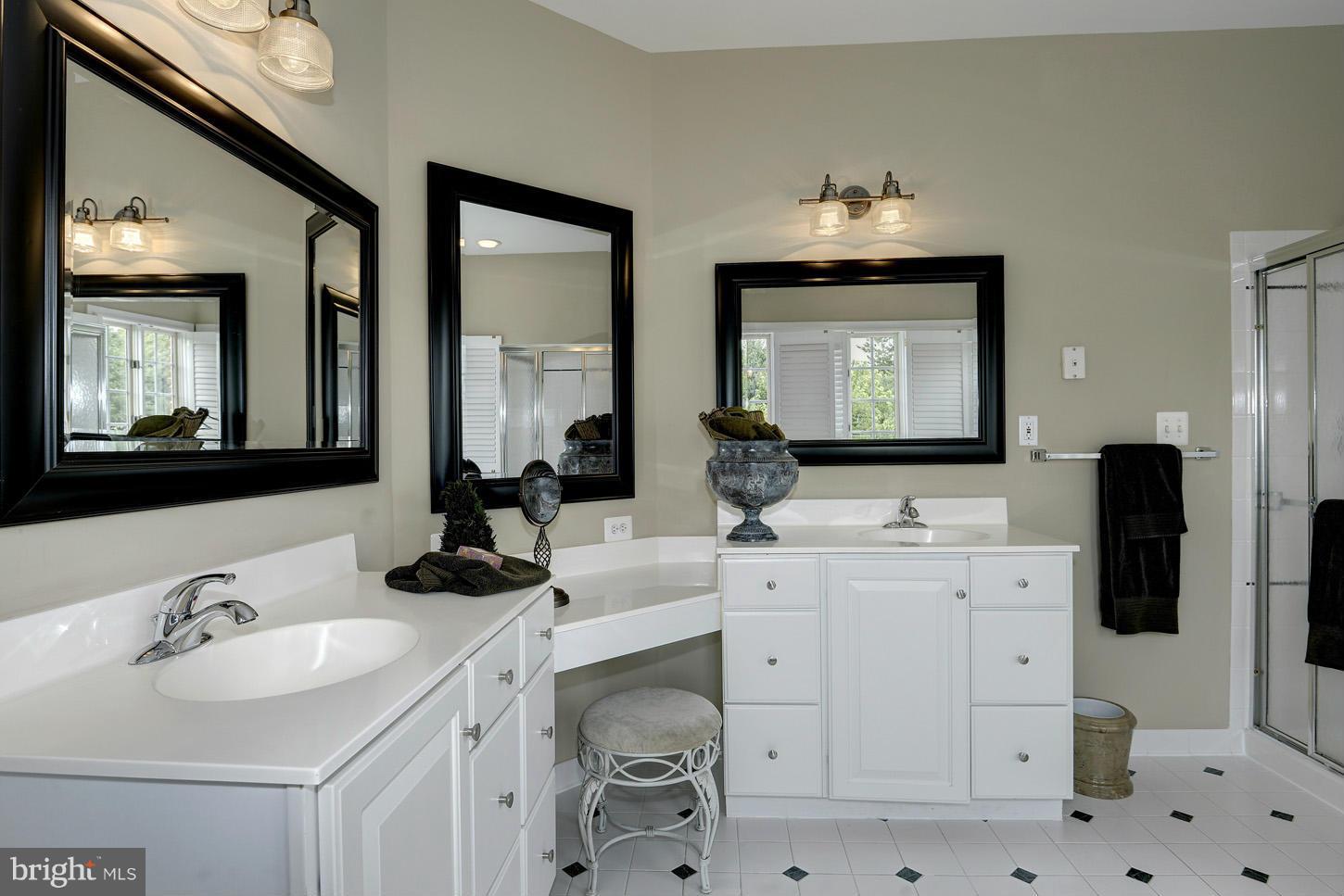 STONEY CREEK ESTATES - Residential