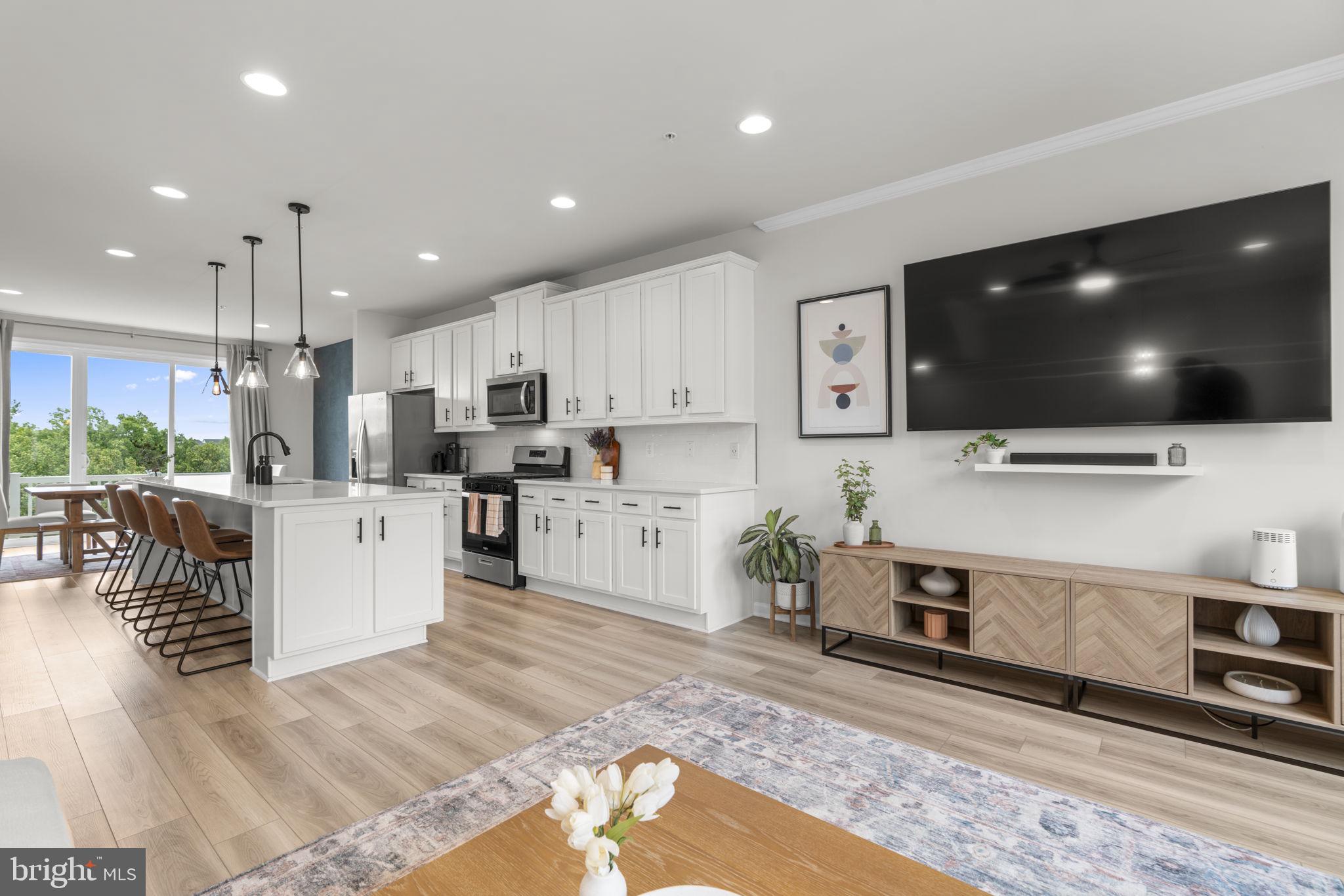 1039 HIGH POINT TRL