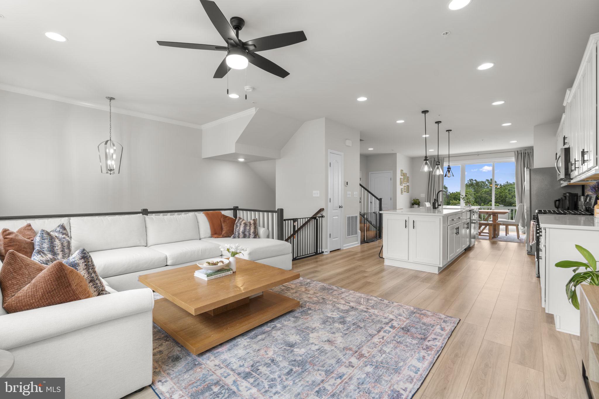 1039 HIGH POINT TRL