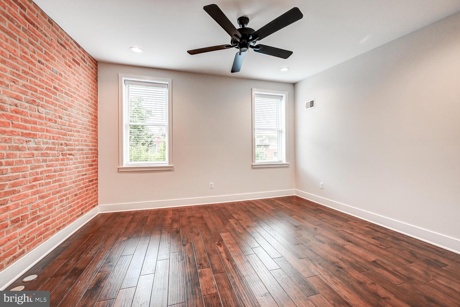 BUTCHERS HILL - Residential