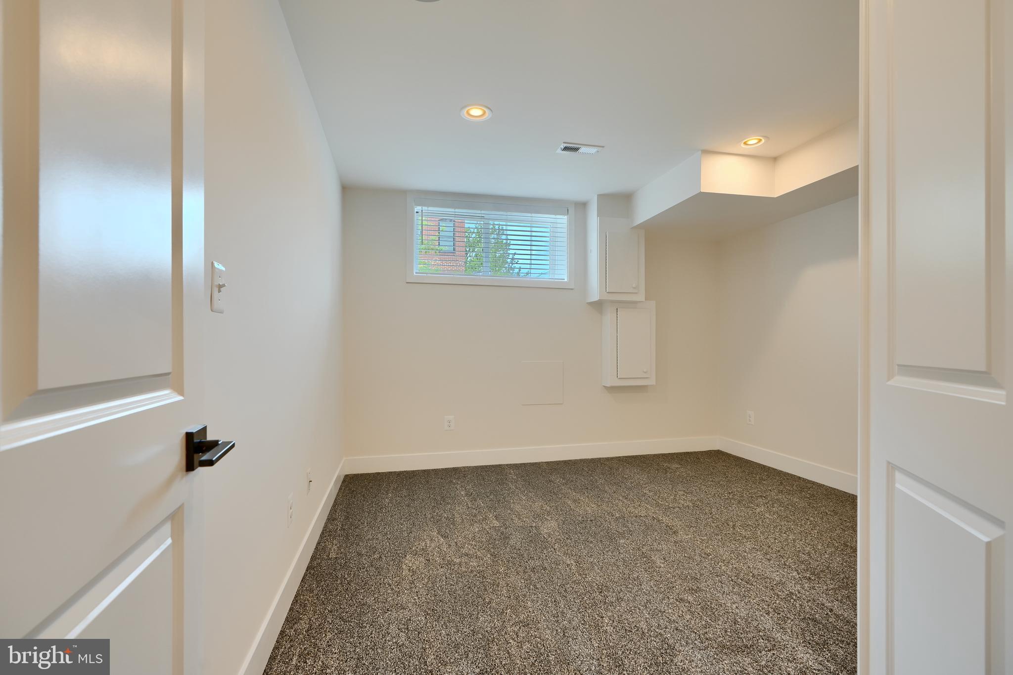 BUTCHERS HILL - Residential