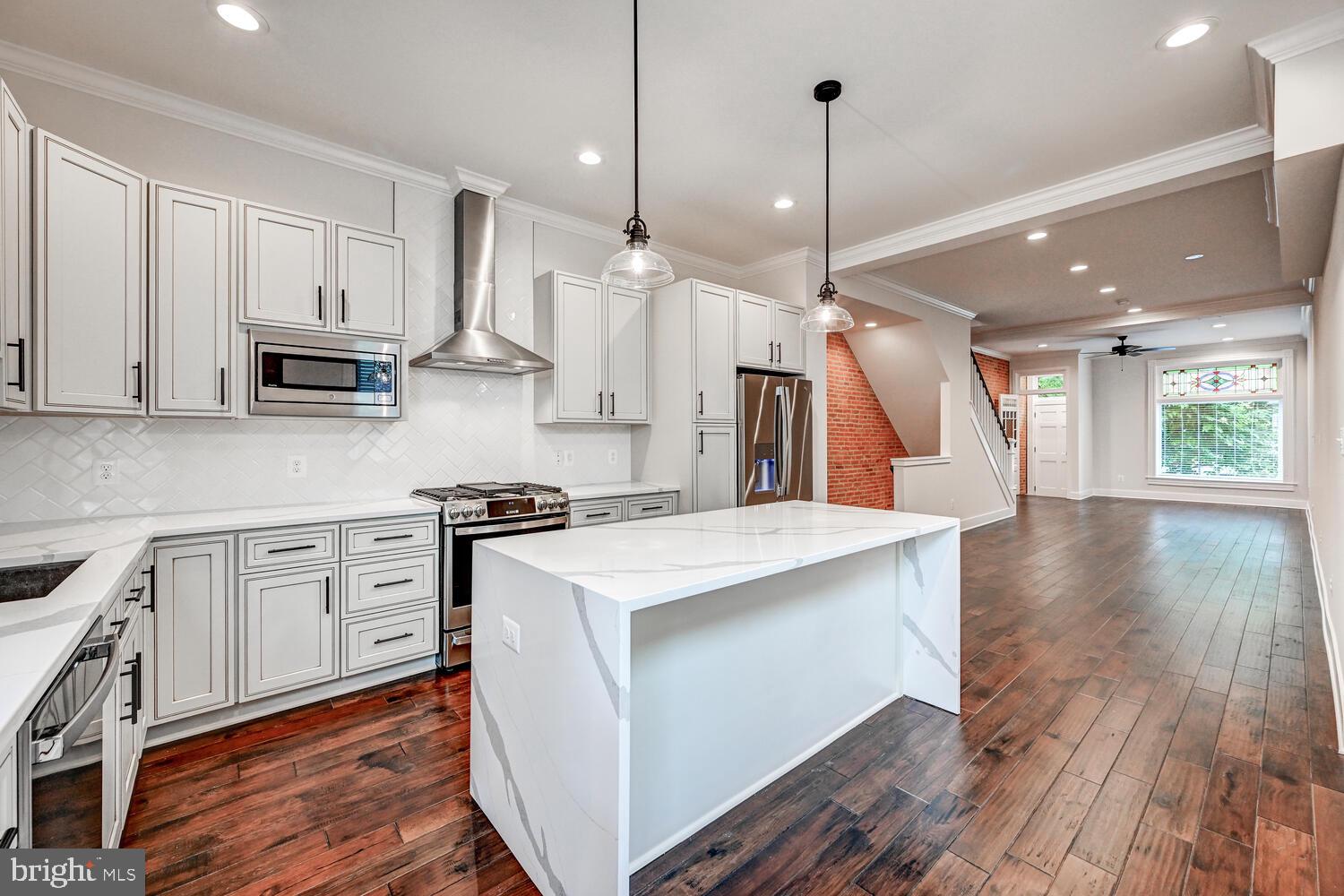 BUTCHERS HILL - Residential