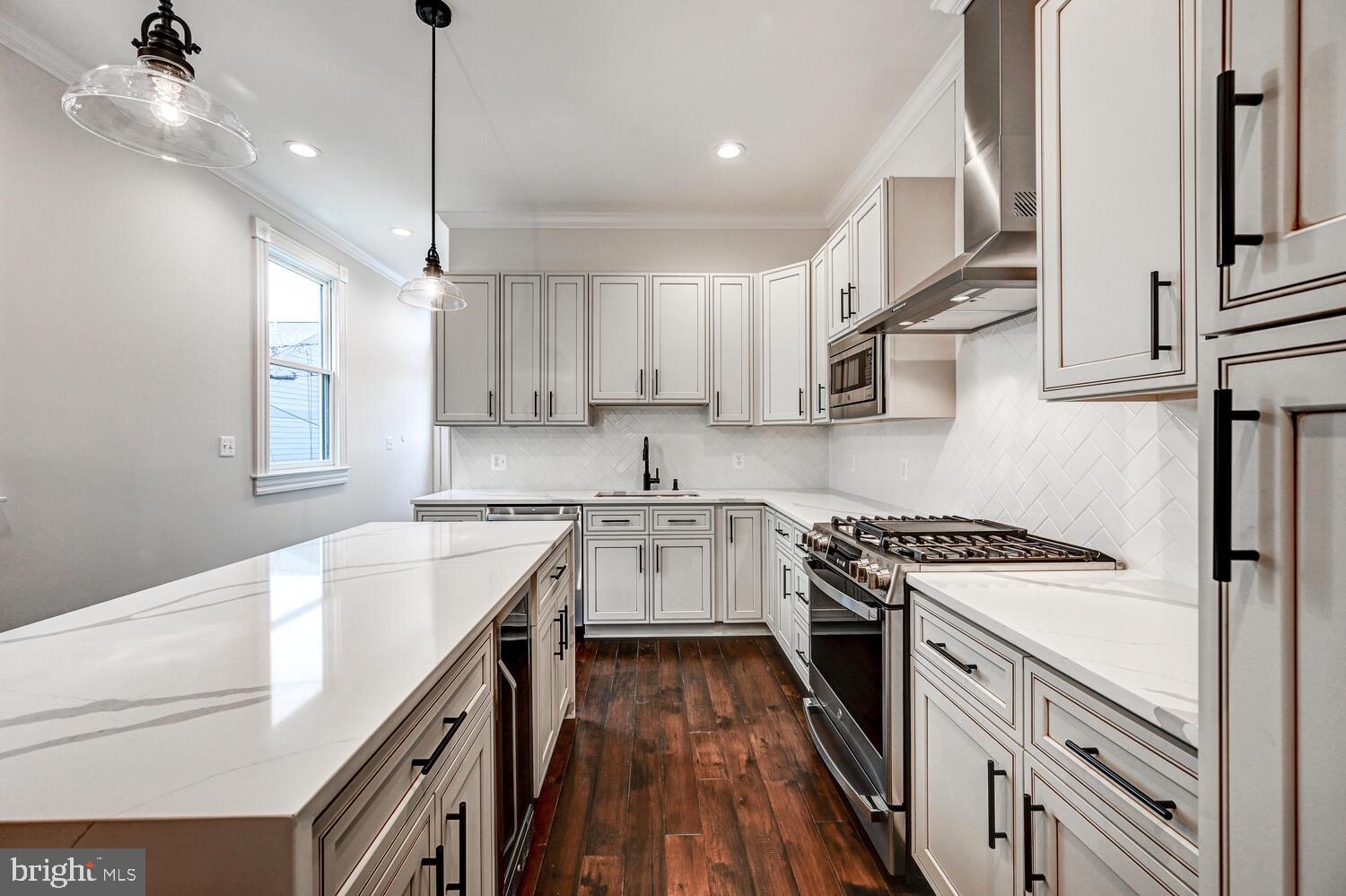 BUTCHERS HILL - Residential