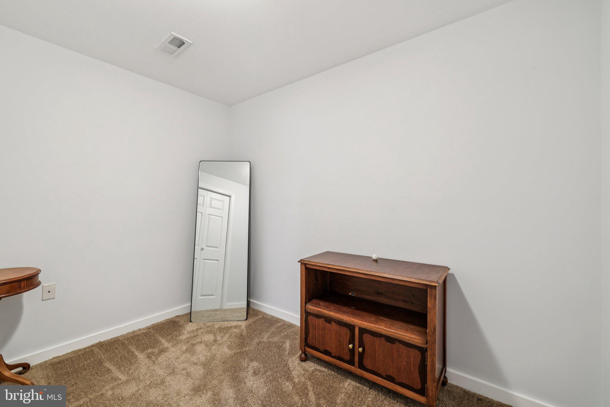 WOODLAWN HEIGHTS - Residential