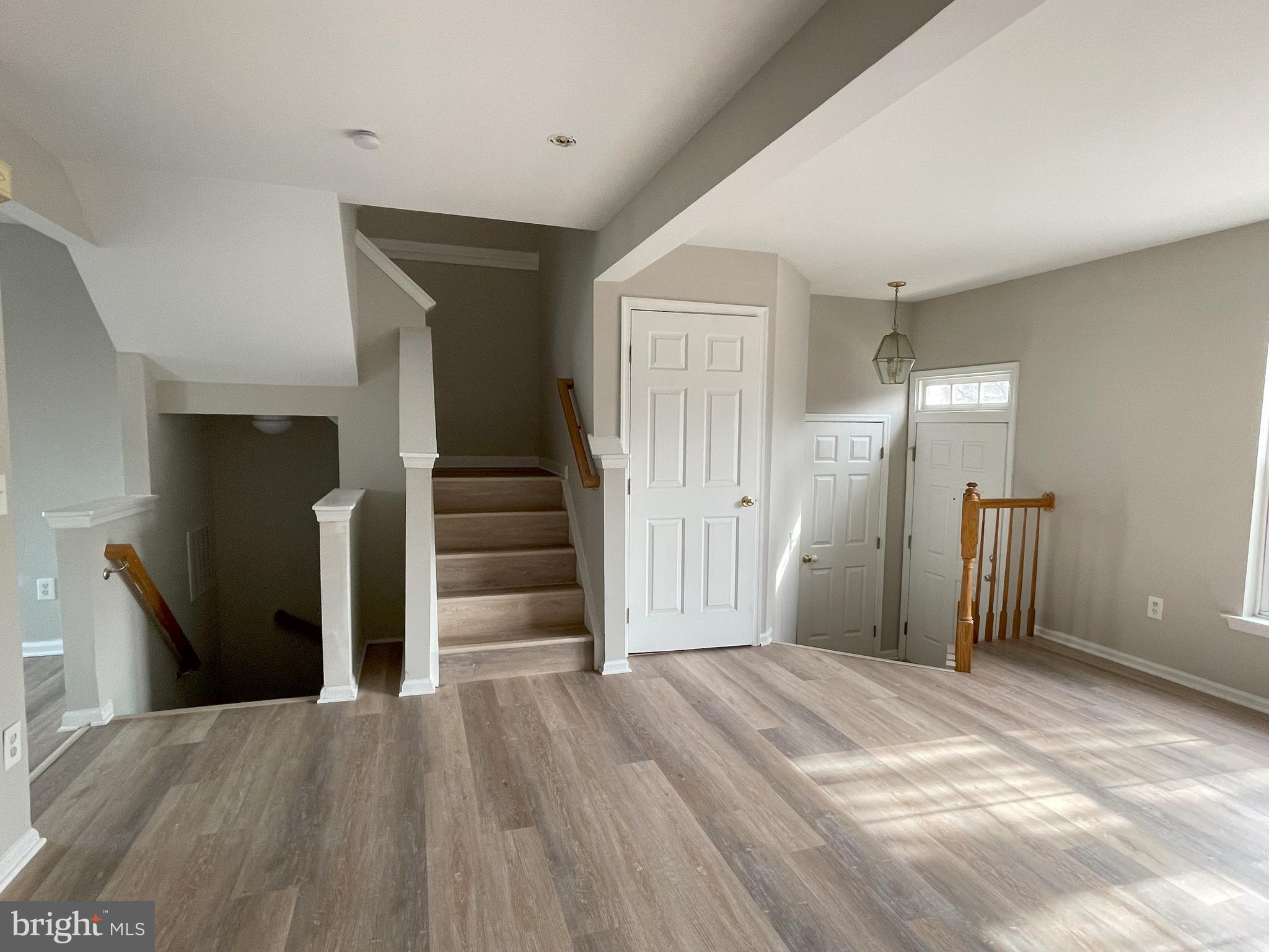 CENTRE RIDGE - Residential Lease