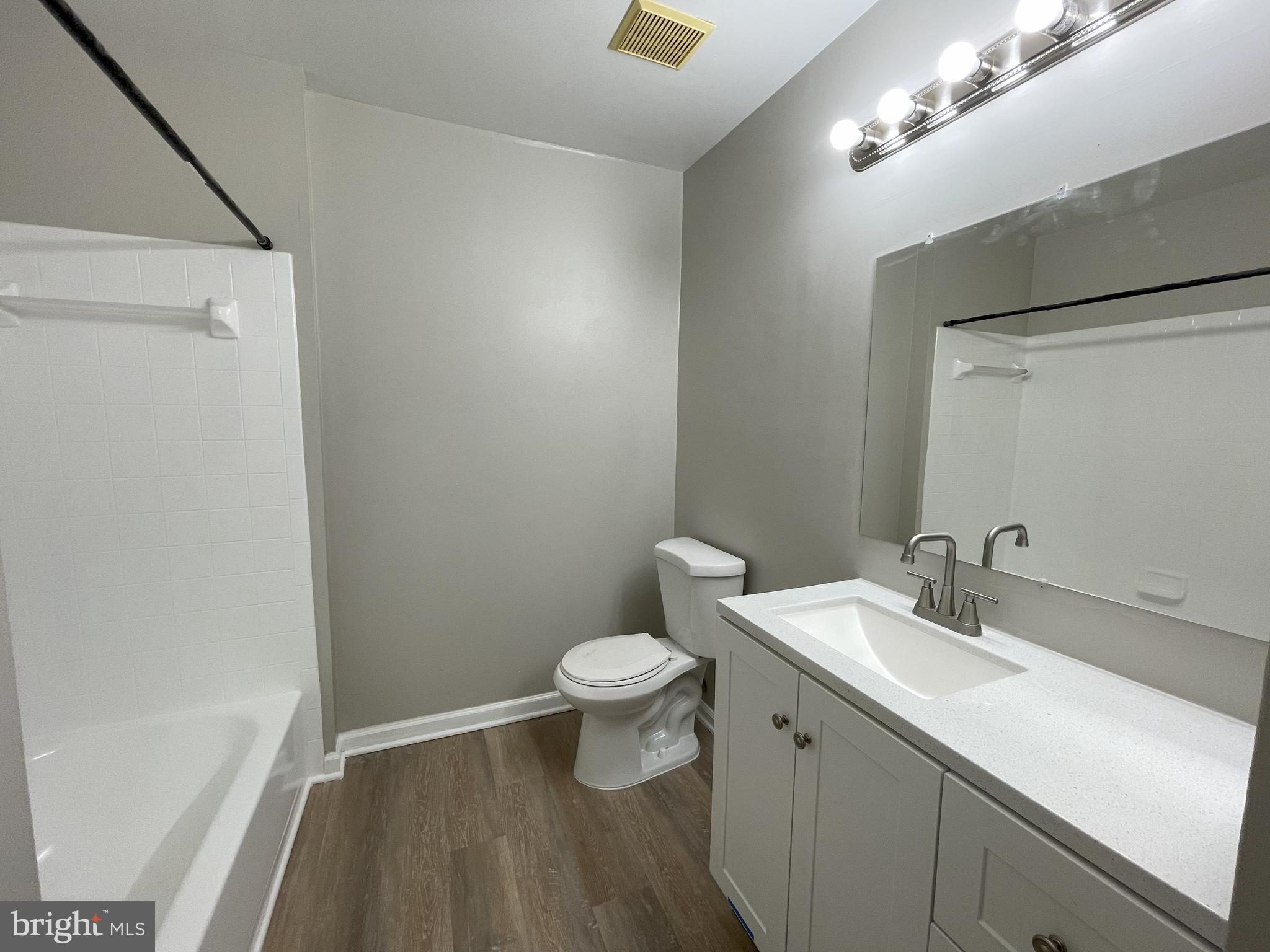 CENTRE RIDGE - Residential Lease