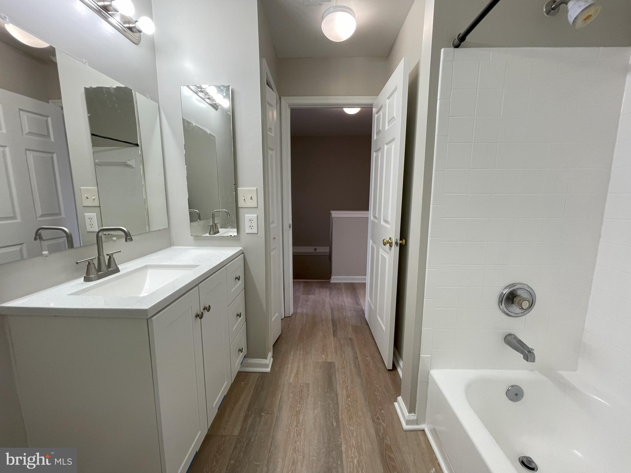 CENTRE RIDGE - Residential Lease