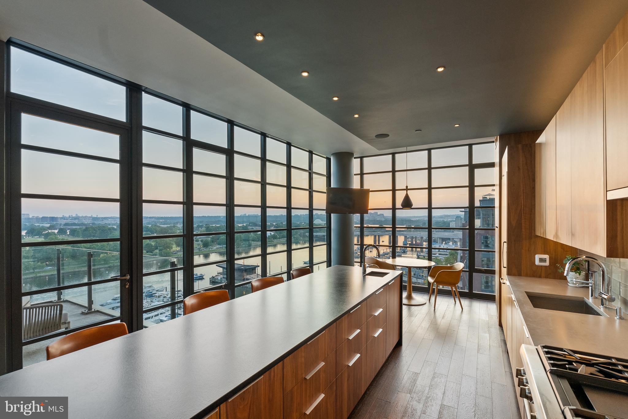 THE WHARF - Residential