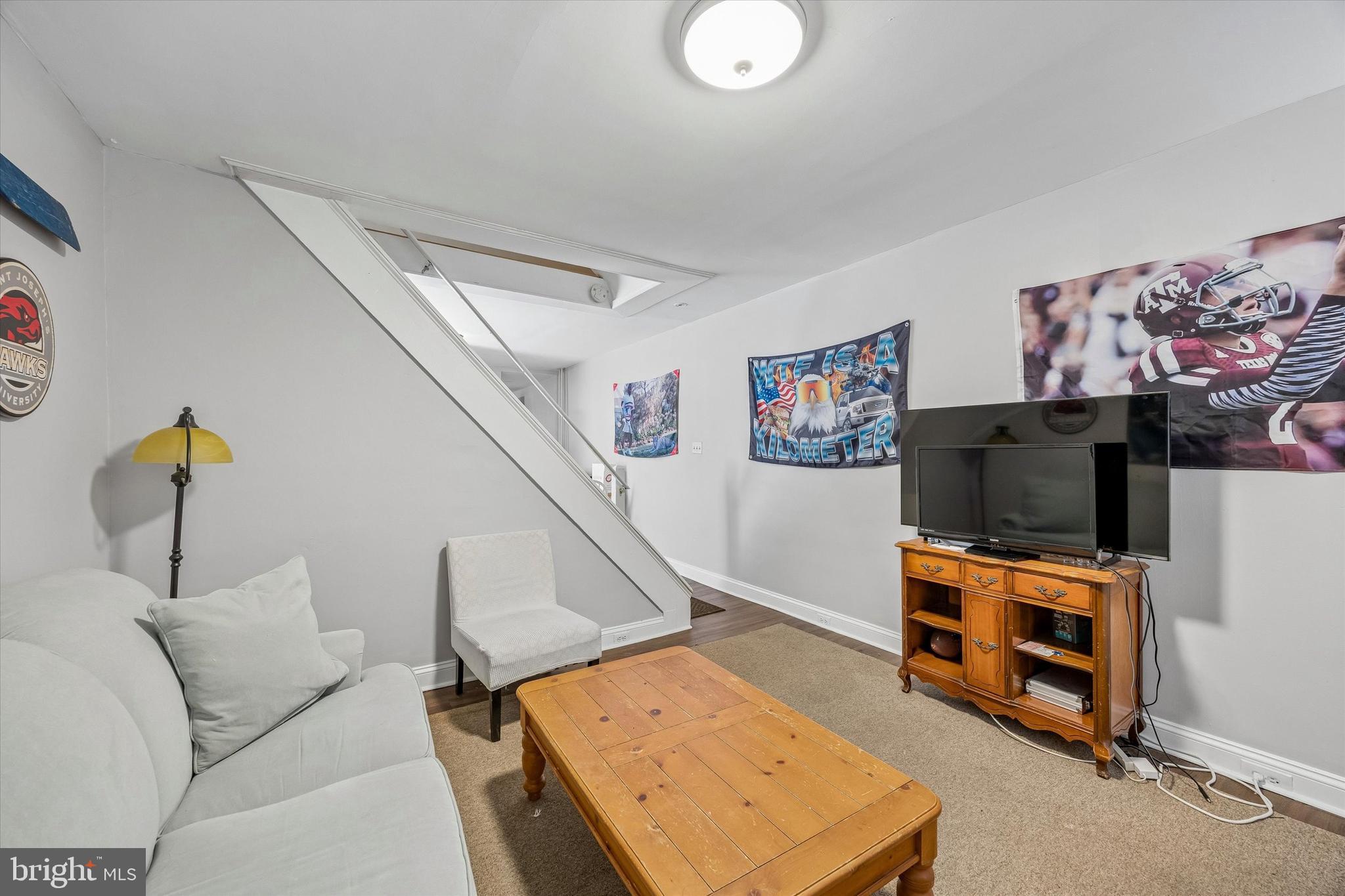 ROXBOROUGH - Residential