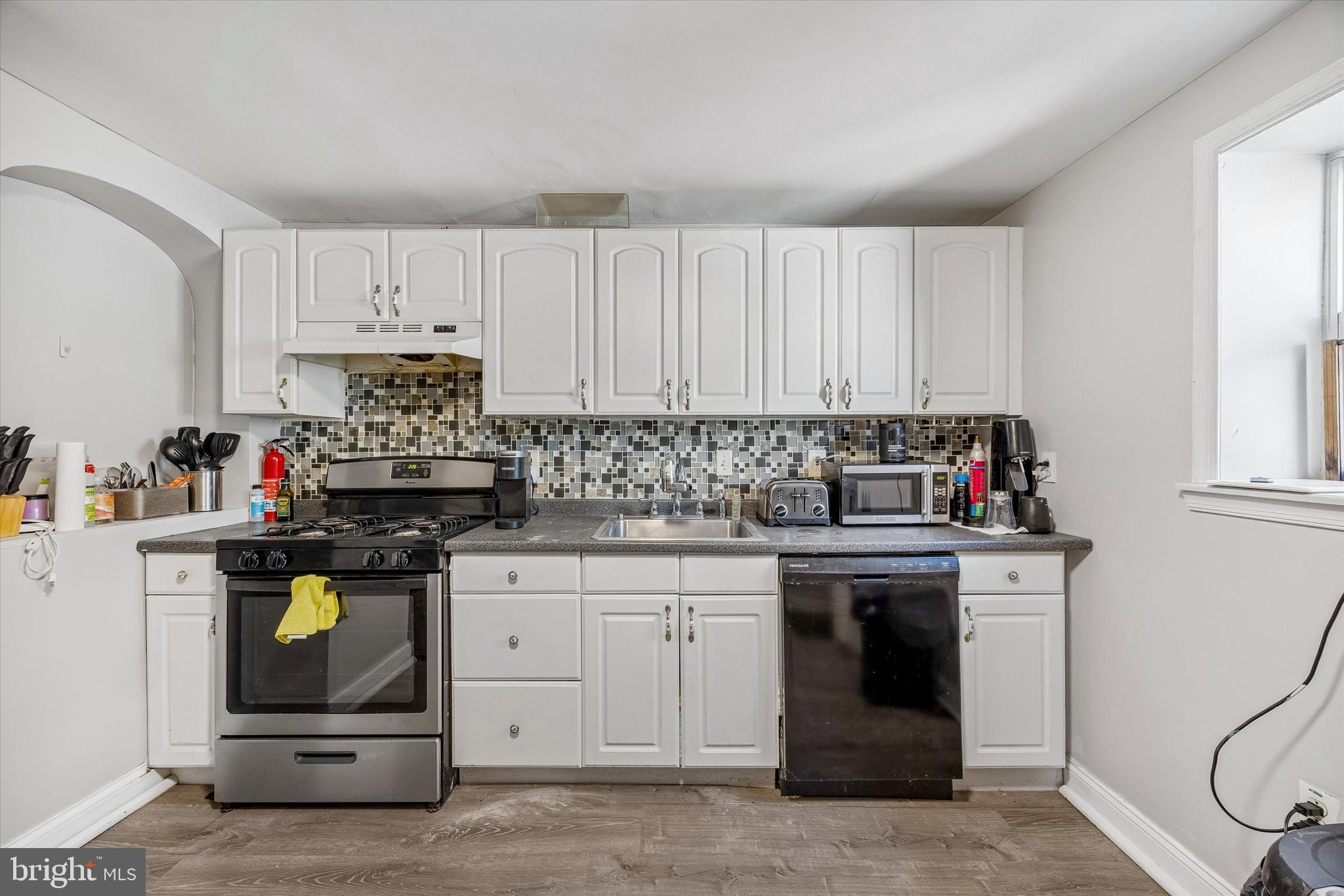 ROXBOROUGH - Residential