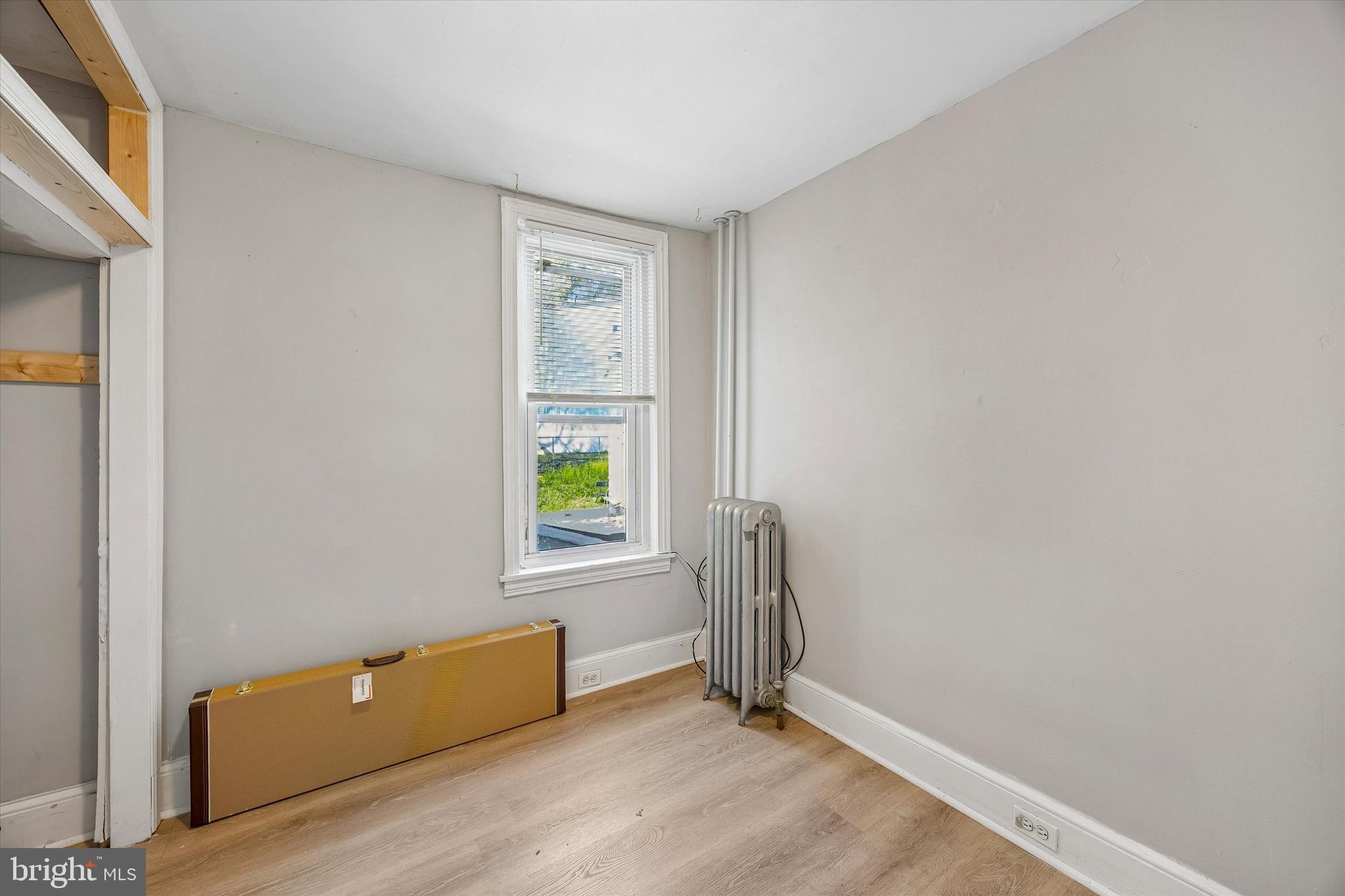 ROXBOROUGH - Residential