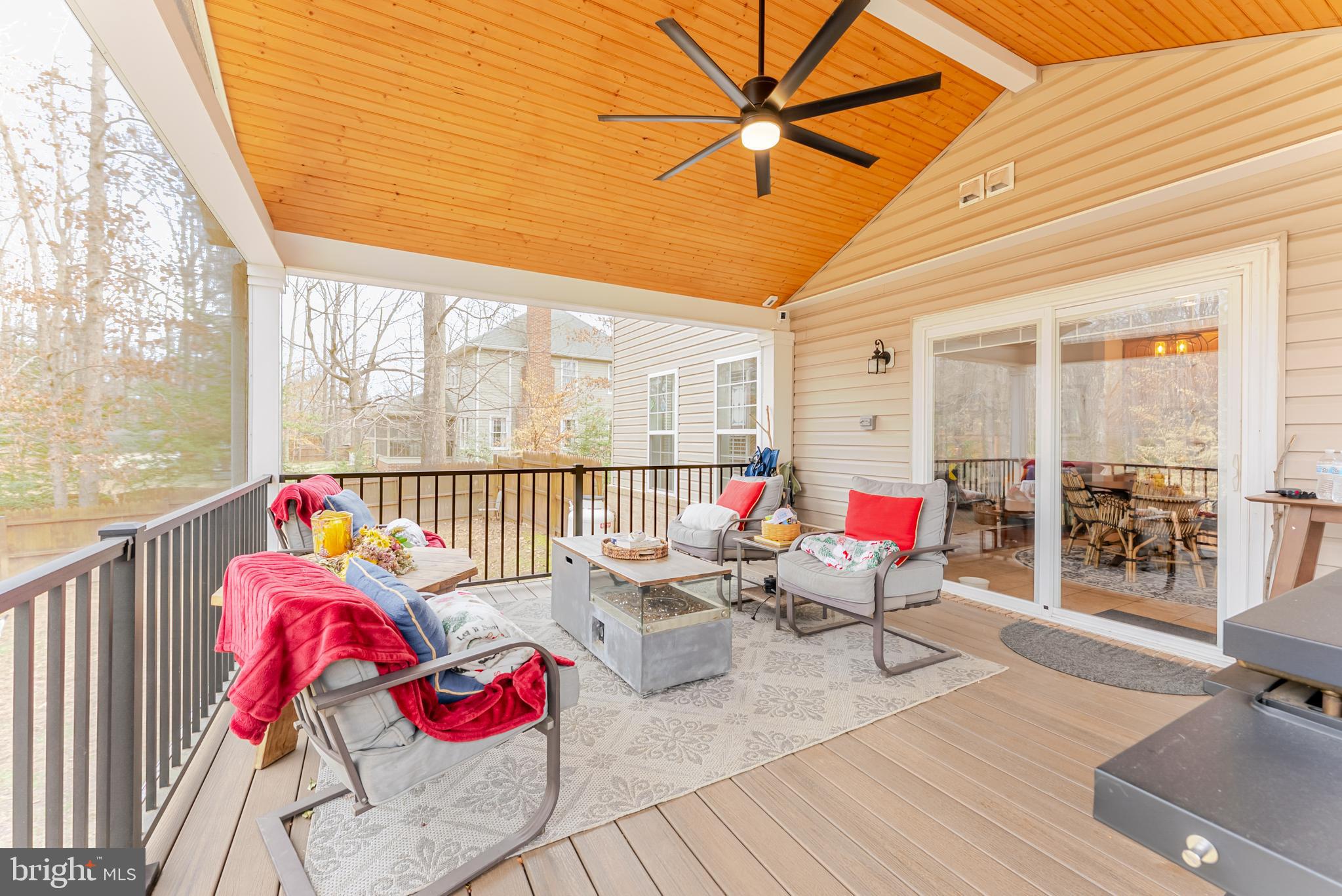 THE LAURELS - Residential