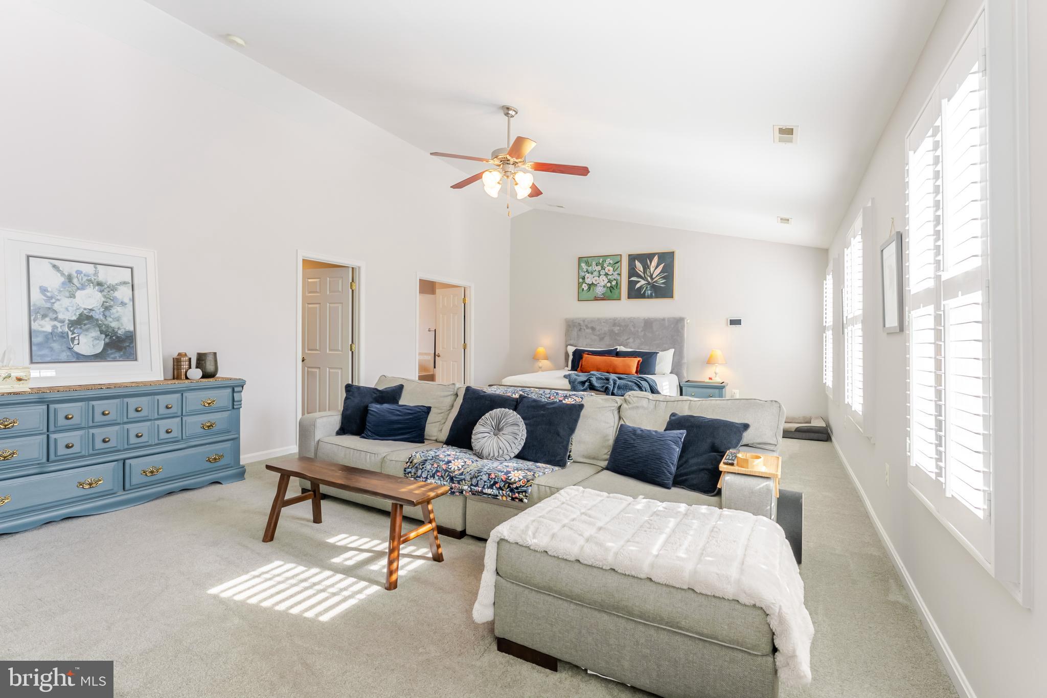 THE LAURELS - Residential