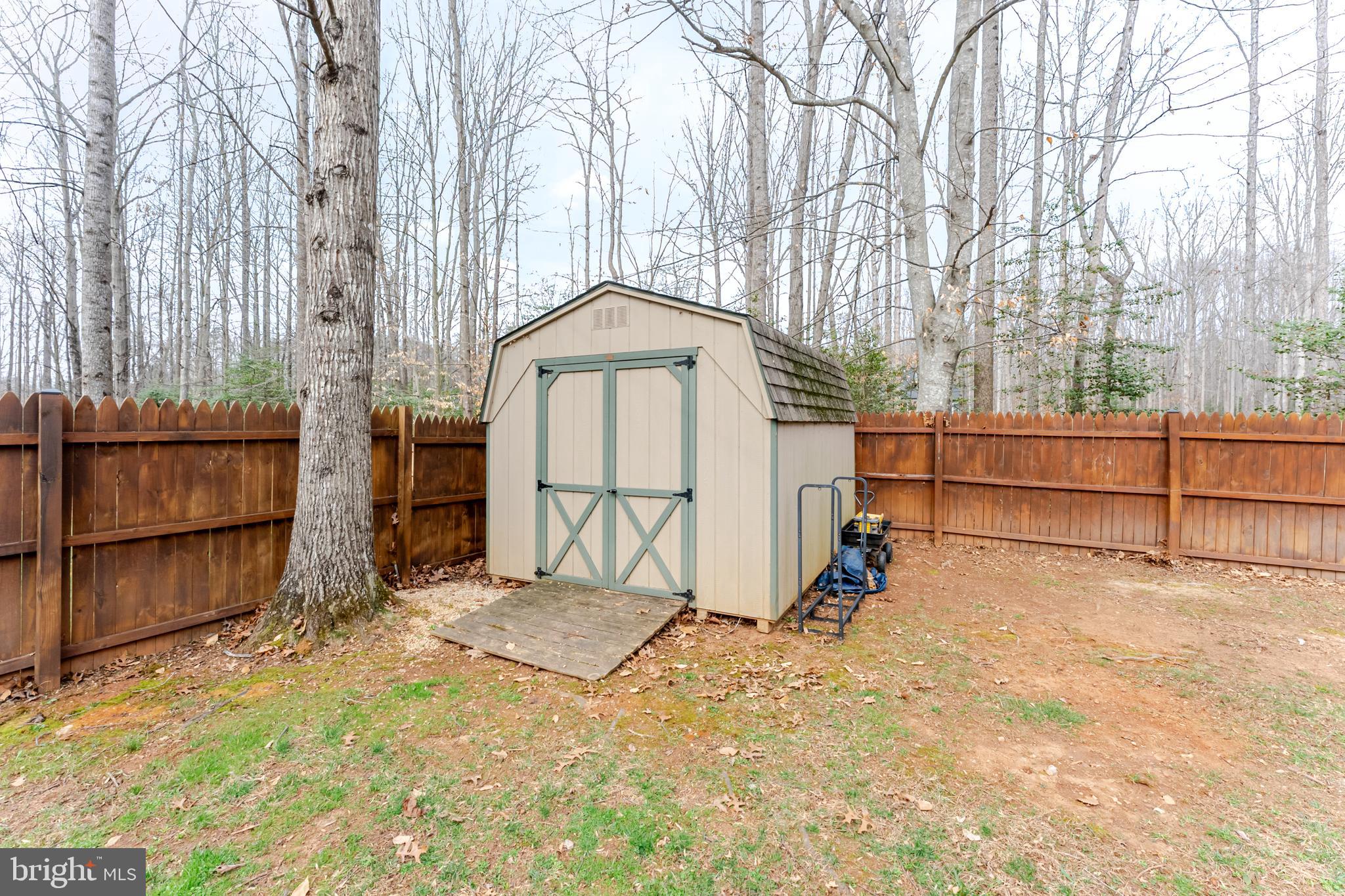 THE LAURELS - Residential