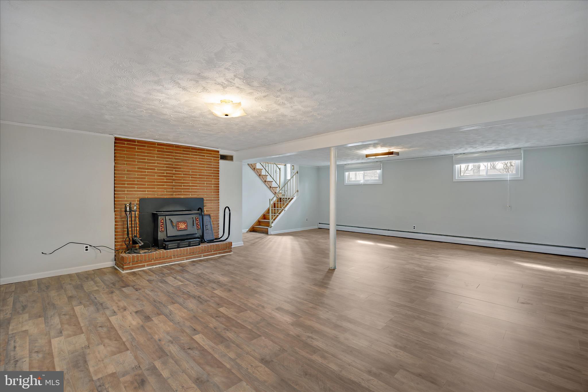 ELVATON ACRES - Residential