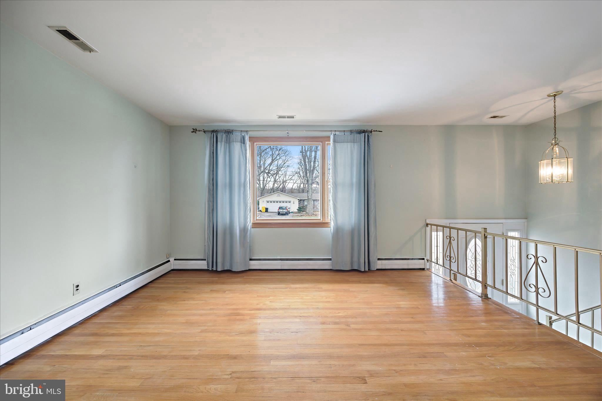 ELVATON ACRES - Residential