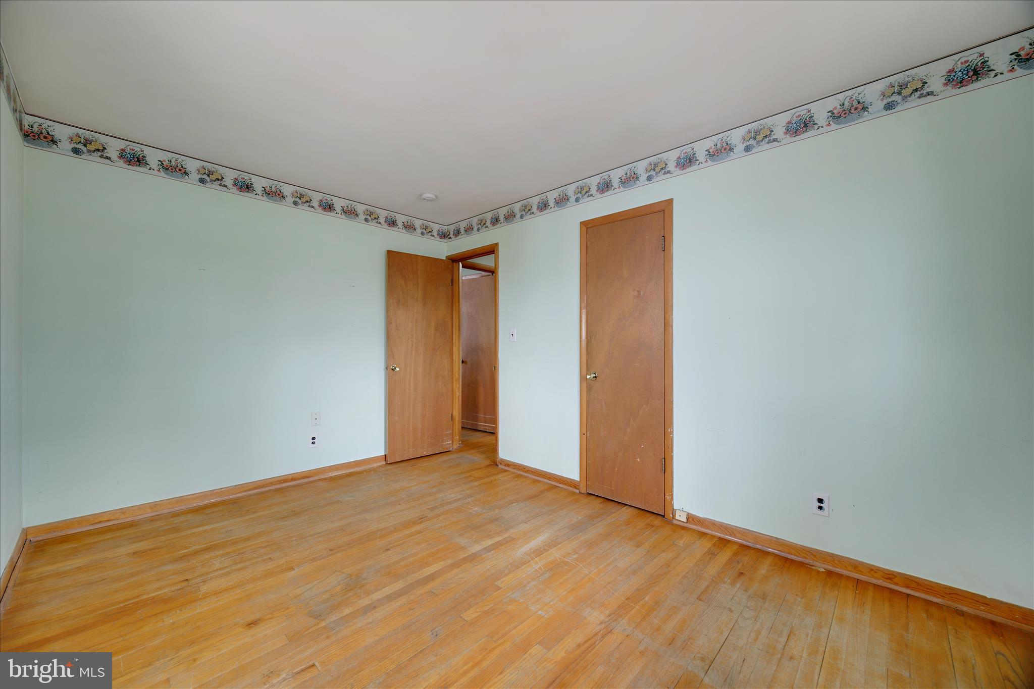 ELVATON ACRES - Residential