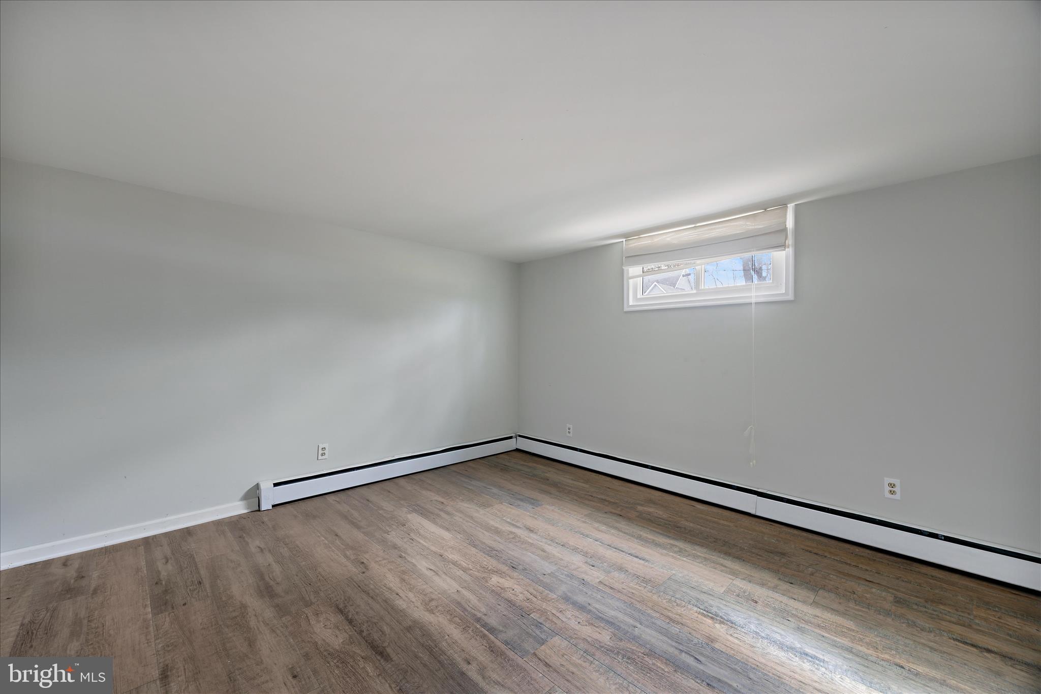 ELVATON ACRES - Residential