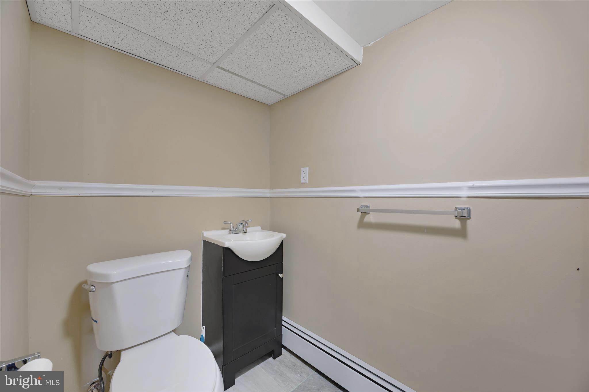 ELVATON ACRES - Residential