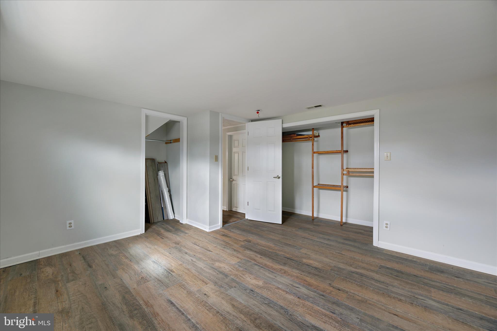 ELVATON ACRES - Residential