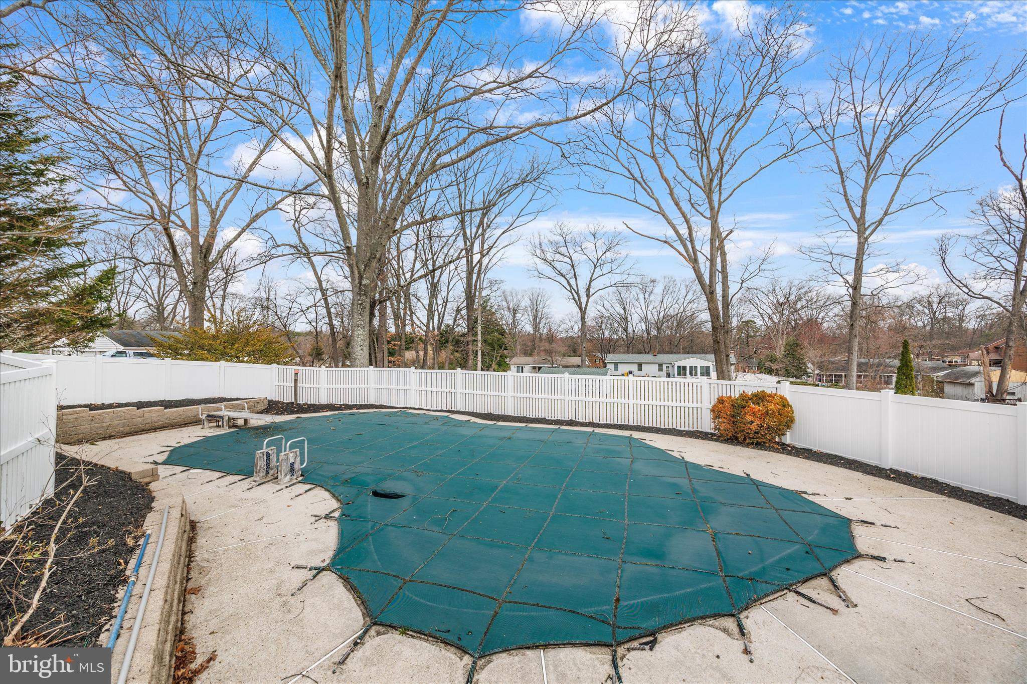 ELVATON ACRES - Residential