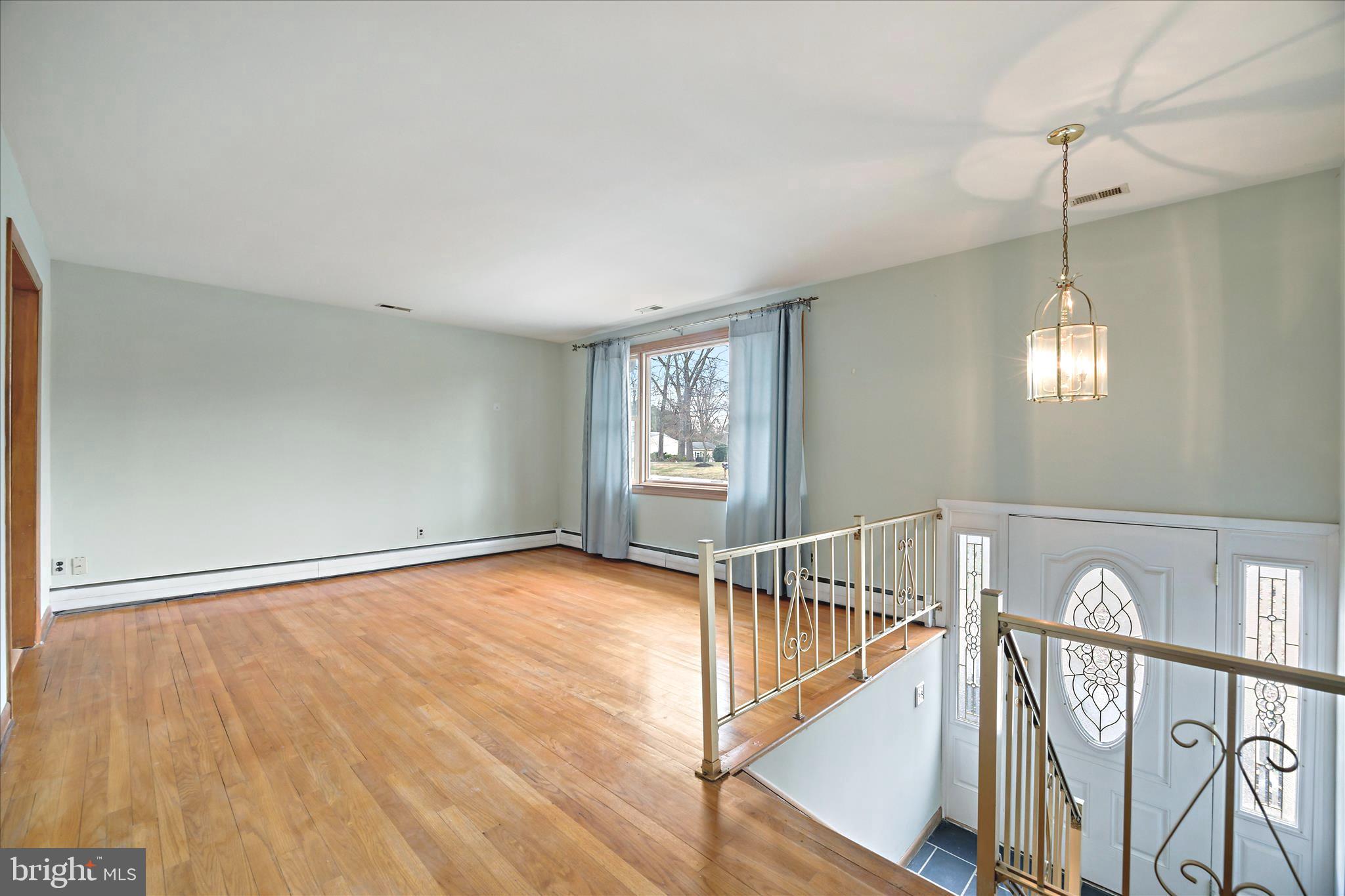 ELVATON ACRES - Residential