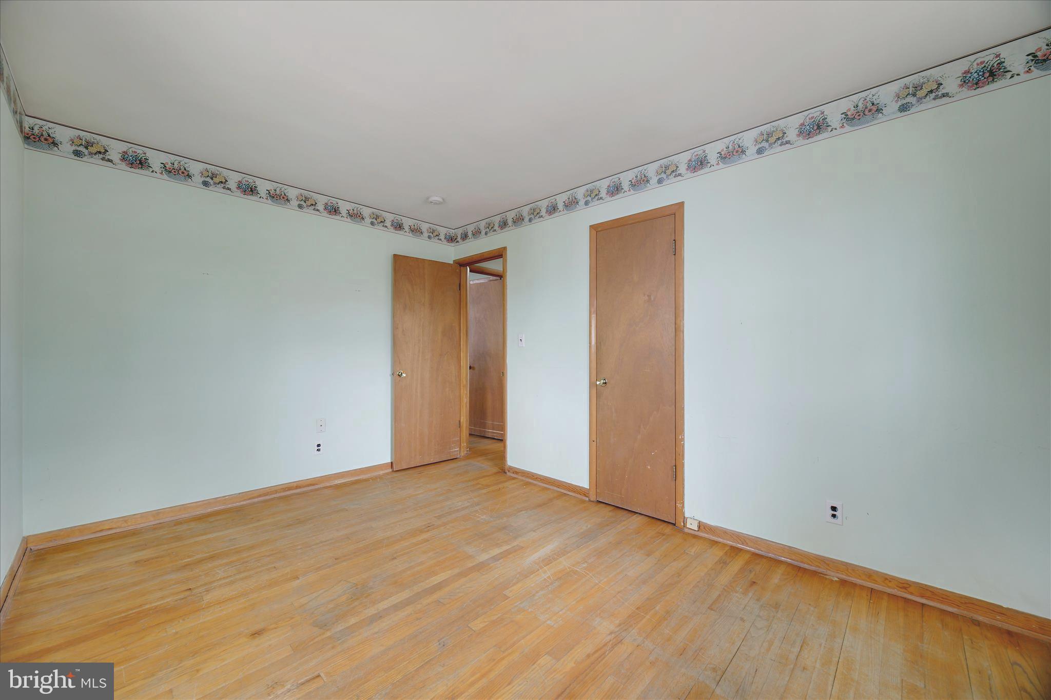 ELVATON ACRES - Residential