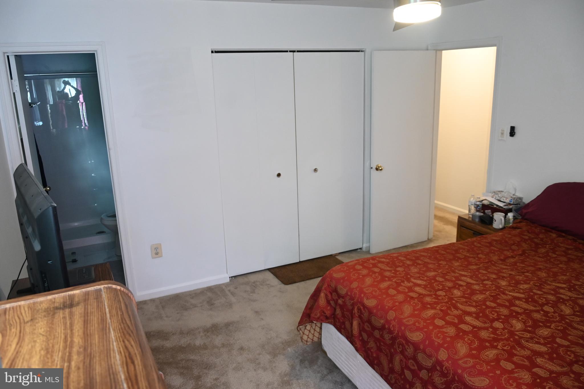 CHRIS MAR MANOR - Residential