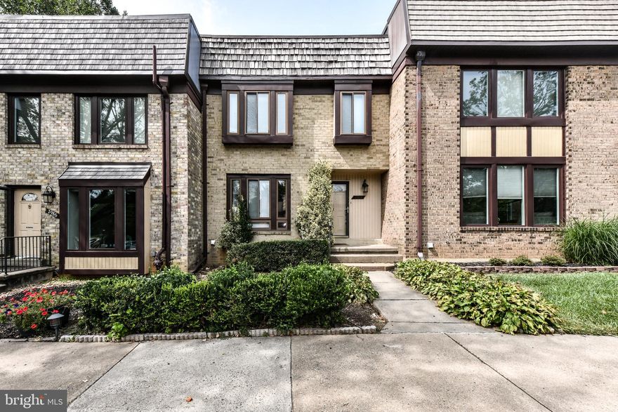Incredible Location! Spacious 3BR townhouse on cul-de-sac*Close to Vienna Metro*Walking distance to shopping*Metrobus & Fairfax Connector nearby*Hardwoods on main level*Living Room with high ceiling opens to large deck*Updated Light & Bright eat-in kitchen with beautiful granite counters*Ceramic tiles & bathtub in Master Bath*Granite vanities in 2nd full bath & Powder Room*Rec Room with Fireplace & Wetbar*Easy access to DC & i66 to major commuter routes & just 5 minutes from the Vienna metro station*Fantastic schools, shopping & restaurants are also just minutes away*Sought after Oakton school district*FRESHLY PAINTED*UPSTAIRS CARPETS REPLACED WITH NEW HARDWOOD FLOORS, MAIN LEVEL FLOORS BEING REFINISHED & LOWER LEVEL WITH BRAND NEW CARPET! Avail now!