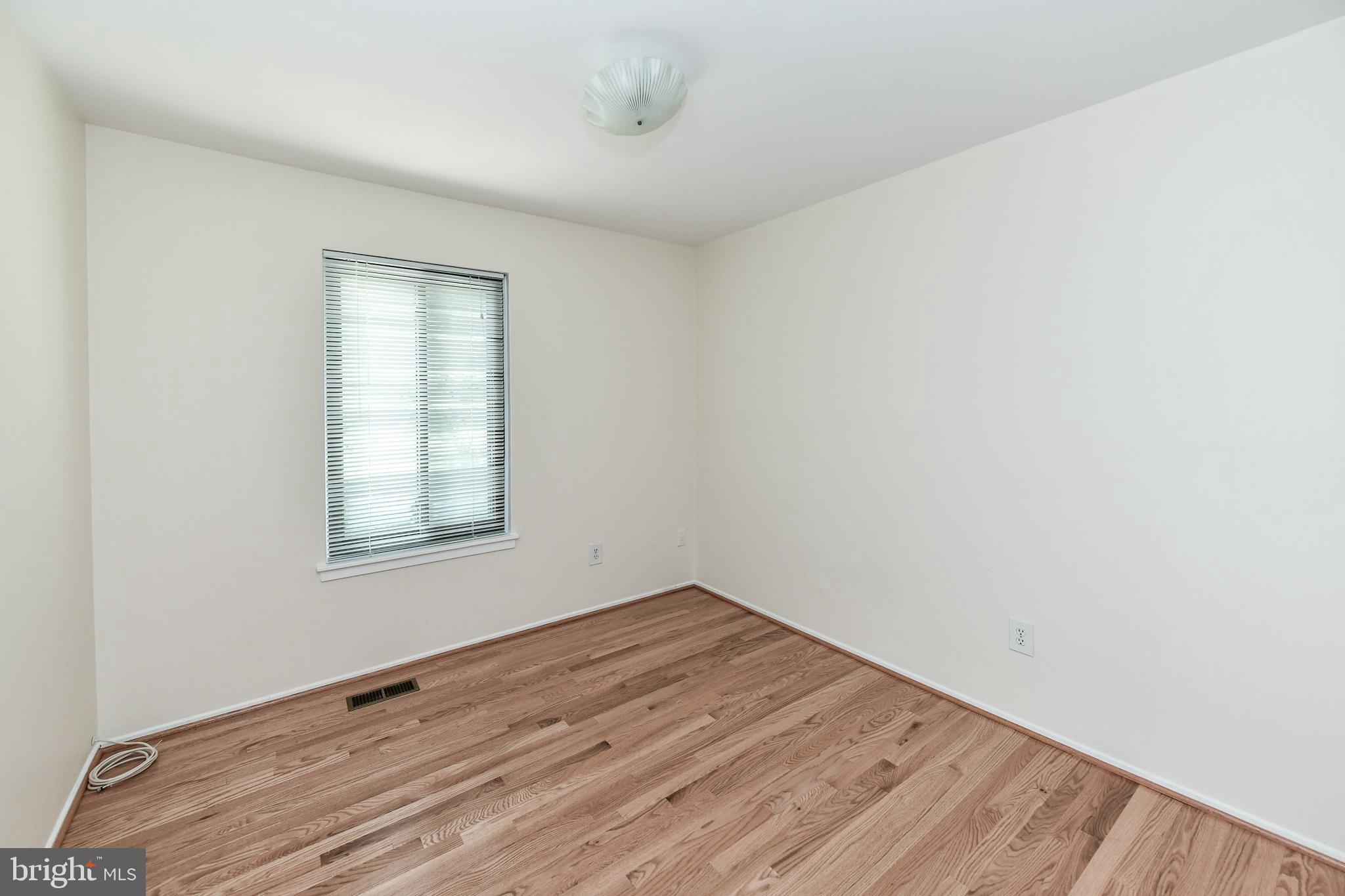 CHERRYWOOD SQUARE - Residential Lease