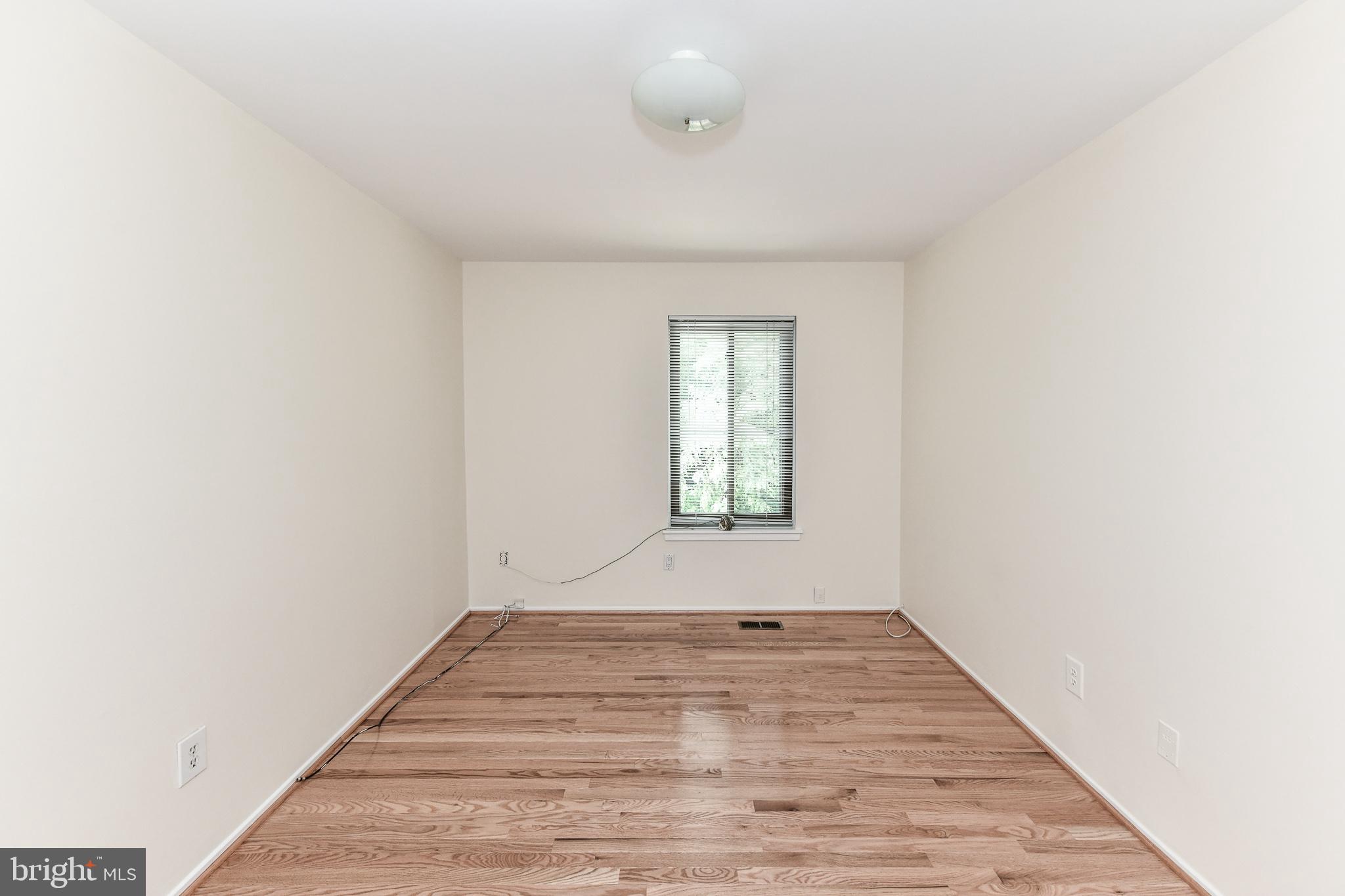 CHERRYWOOD SQUARE - Residential Lease