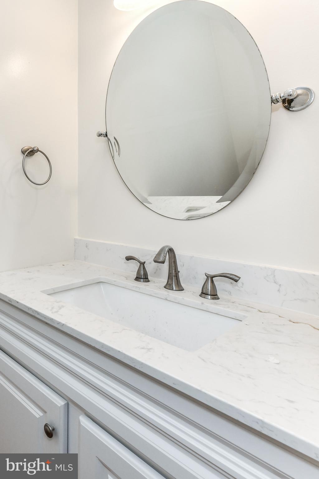 CHERRYWOOD SQUARE - Residential Lease