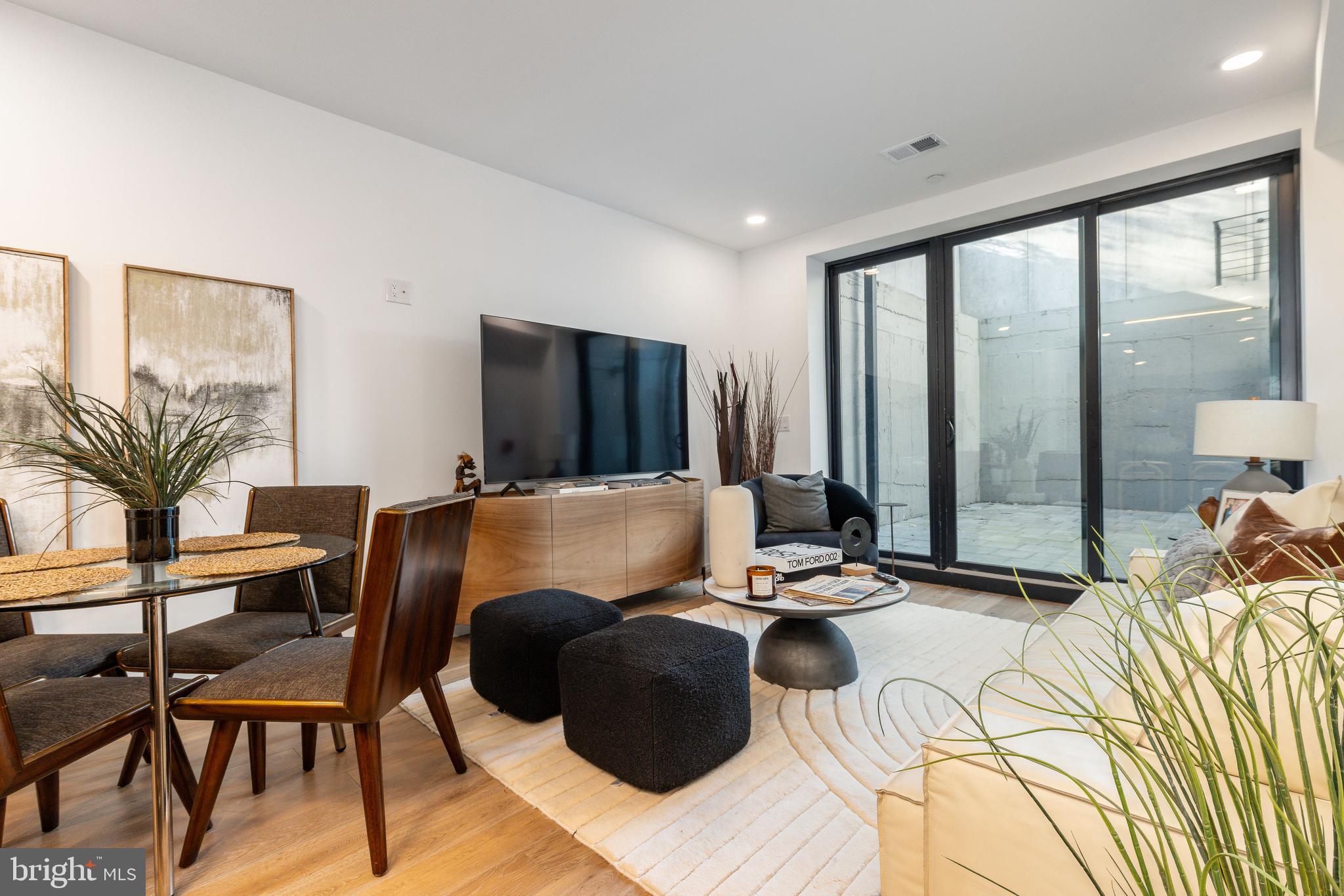 GRADUATE HOSPITAL - Residential Lease