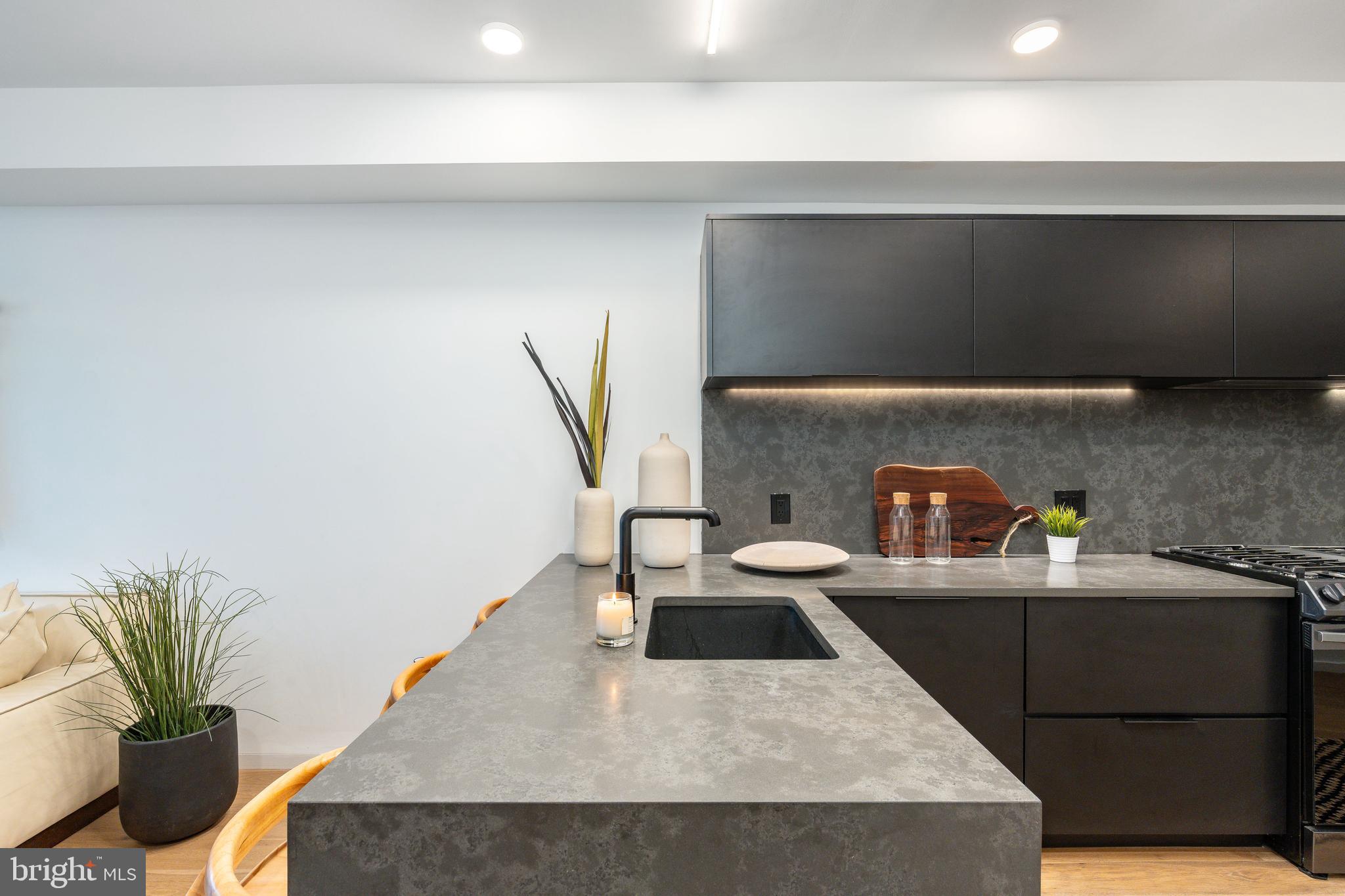 GRADUATE HOSPITAL - Residential Lease