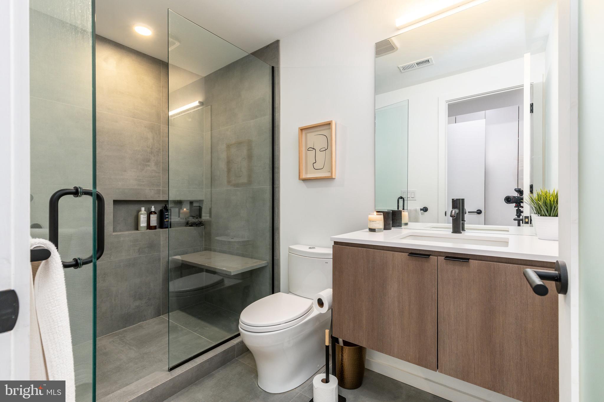 GRADUATE HOSPITAL - Residential Lease