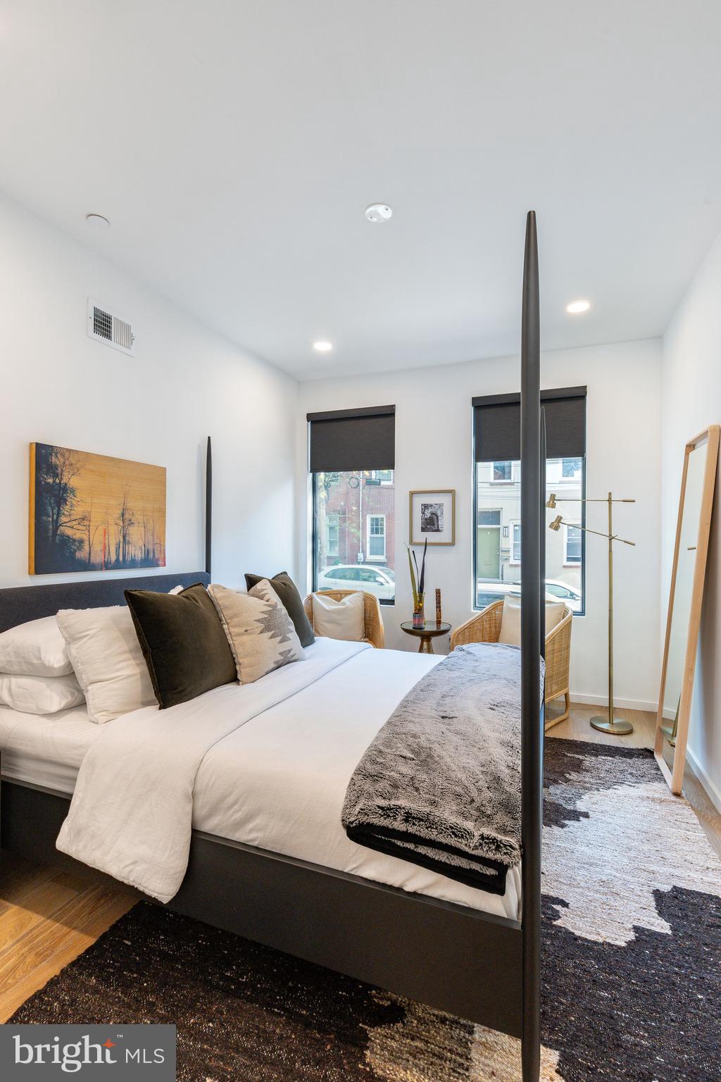 GRADUATE HOSPITAL - Residential Lease